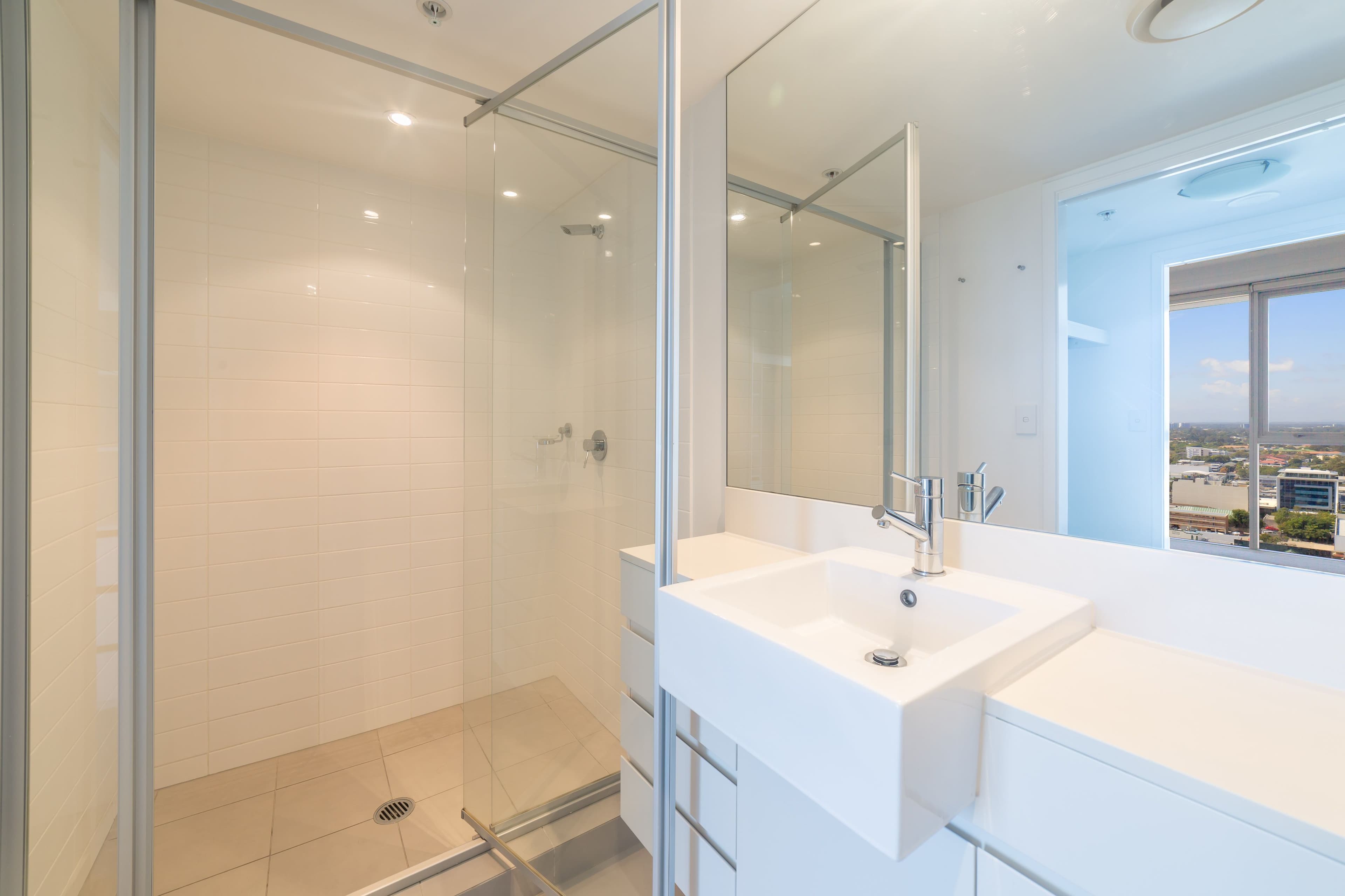 5 Lawson Street, Southport QLD 4215, Southport - Thumbnail 4