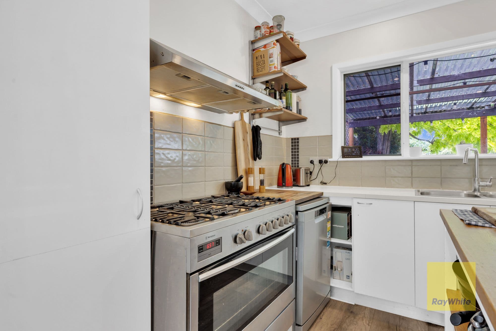 9 Byrne Street, Deer Park VIC 3023, Deer Park - Thumbnail 6
