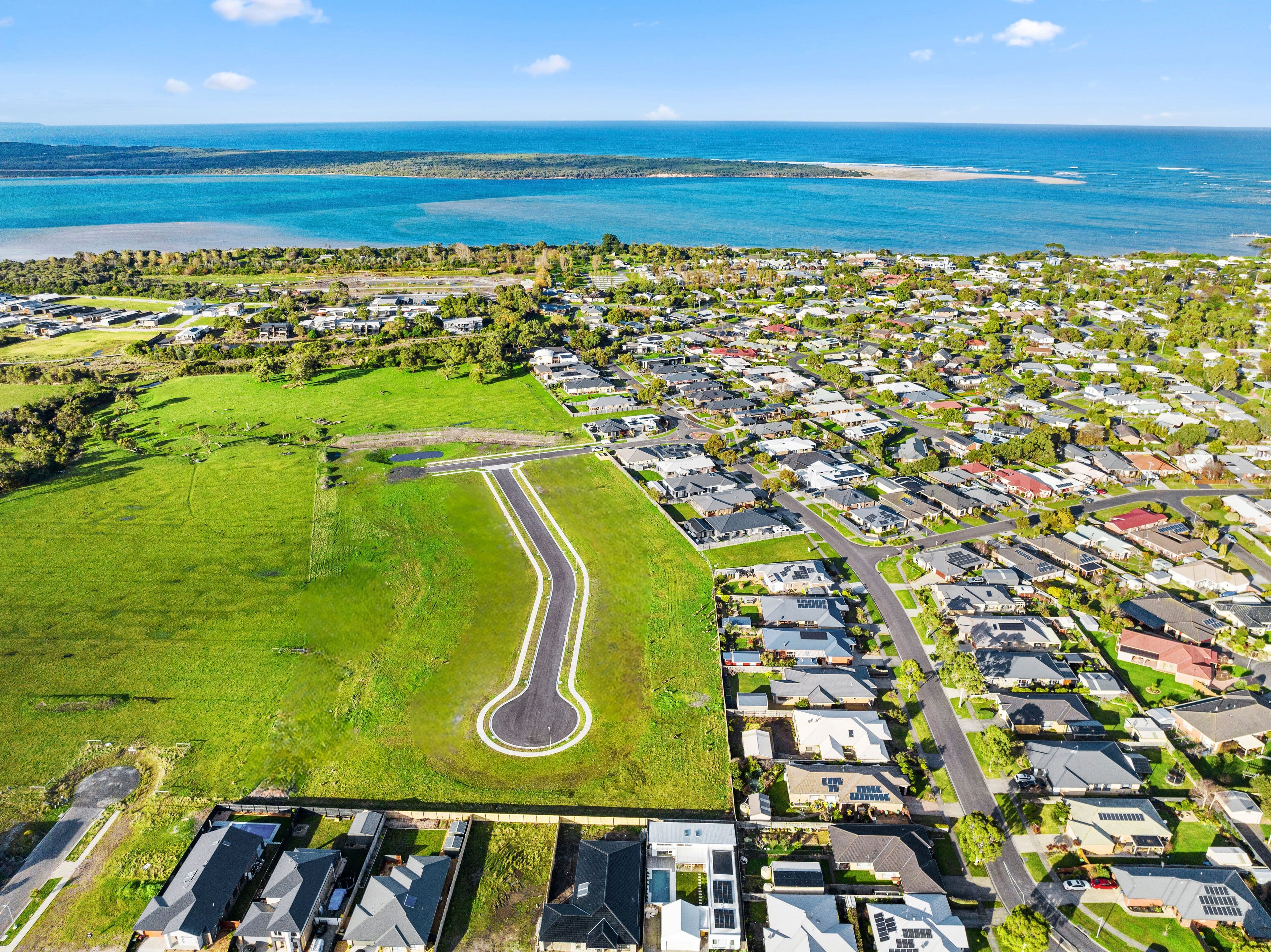 7 Mountain Ash Close, Inverloch VIC 3996, Inverloch - Thumbnail 2