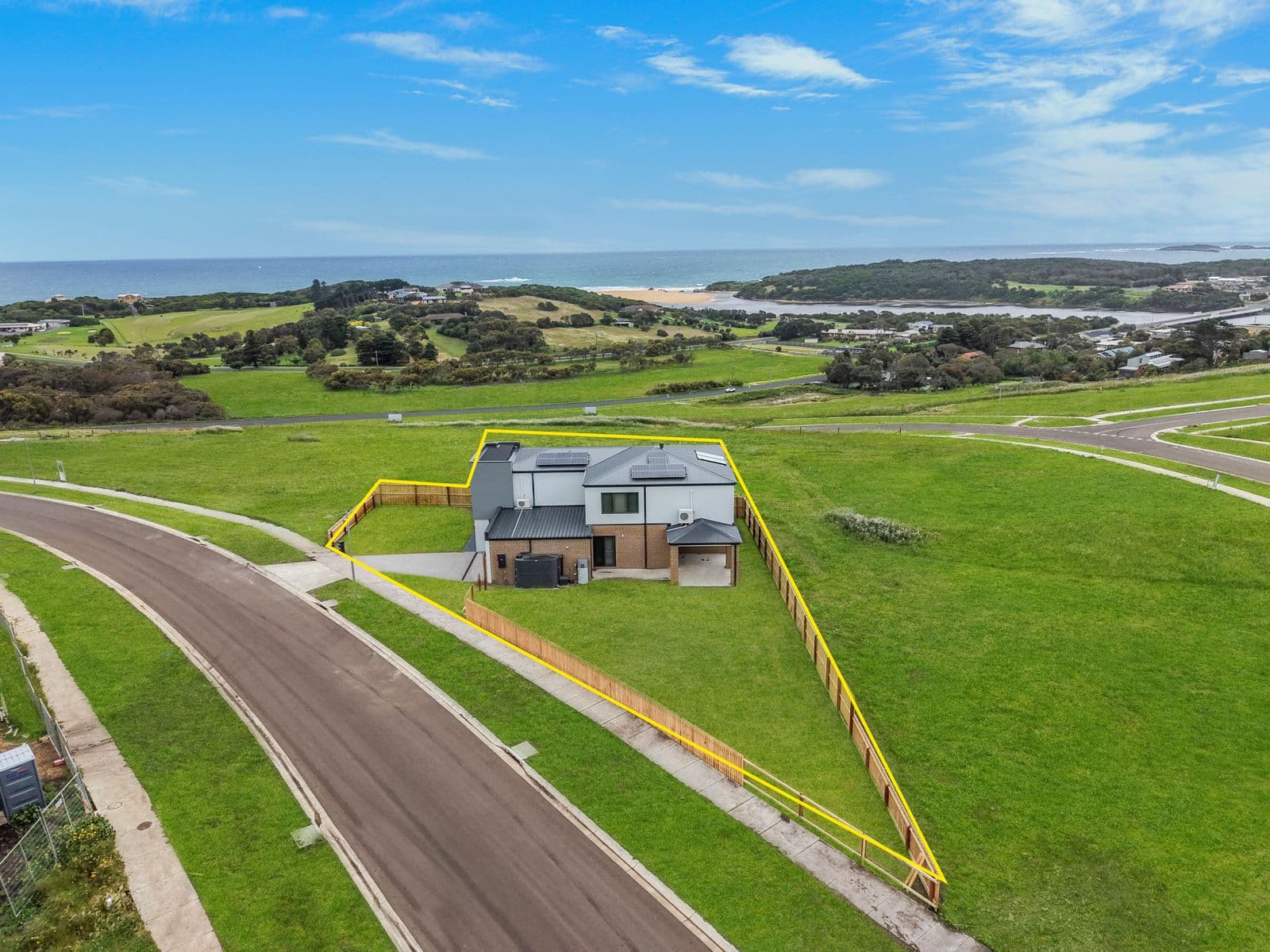 59 Von Guerard Boulevard, Warrnambool - Thumbnail 2