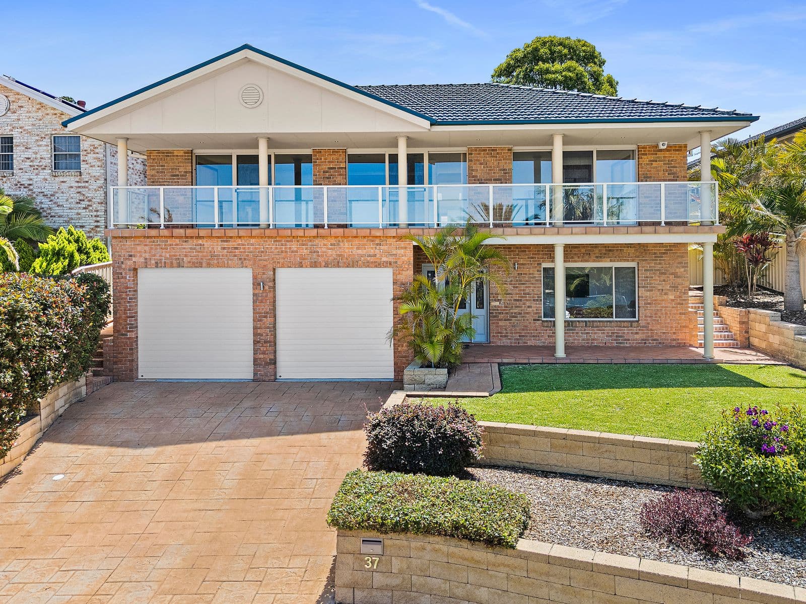 37 Ragamuffin Circuit, Shell Cove - Image 1