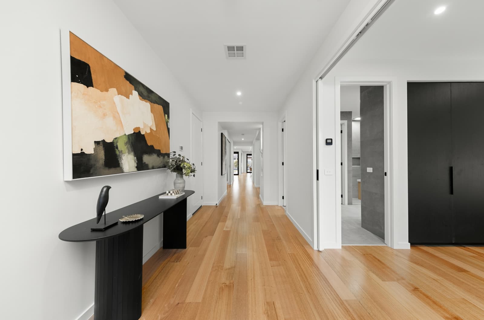 44 Edinburgh Road, Blackburn South - Thumbnail 6