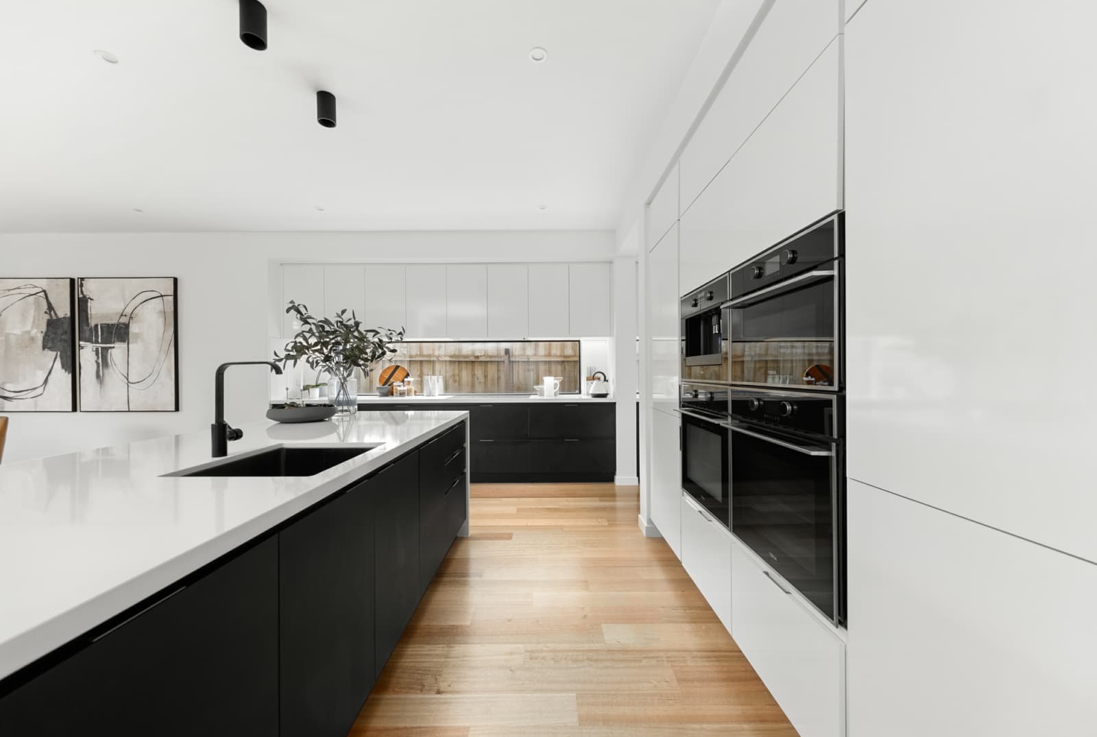 44 Edinburgh Road, Blackburn South - Thumbnail 8