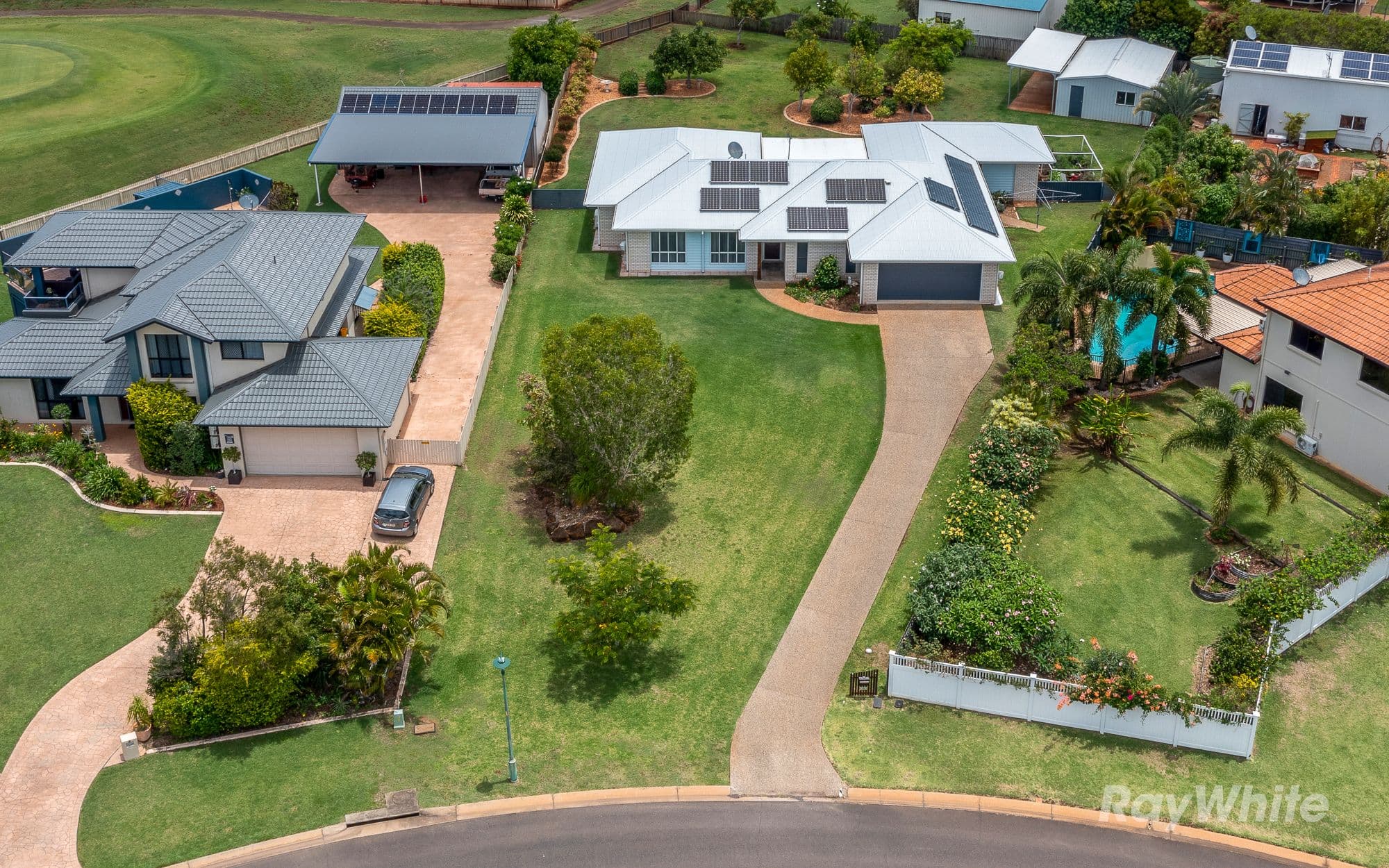 9 Janet Court, Coral Cove QLD 4670, Coral Cove - Thumbnail 2