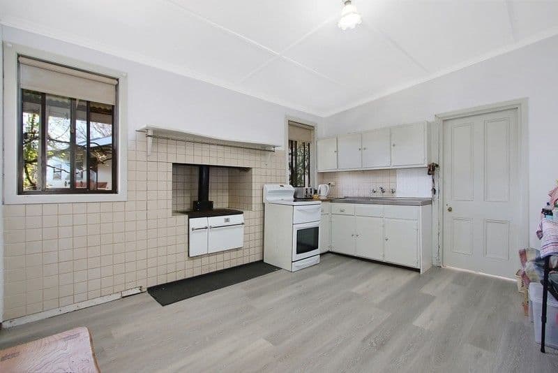 165 Albury Street, Holbrook NSW 2644, Holbrook - Thumbnail 3