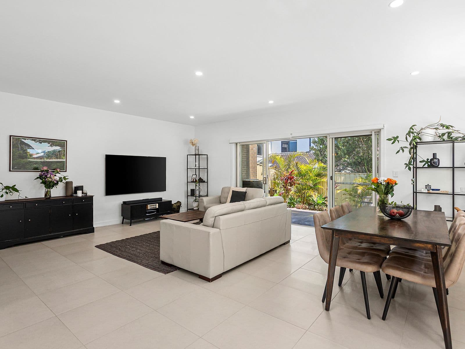 4 Norfolk Crescent, Shell Cove - Image 1