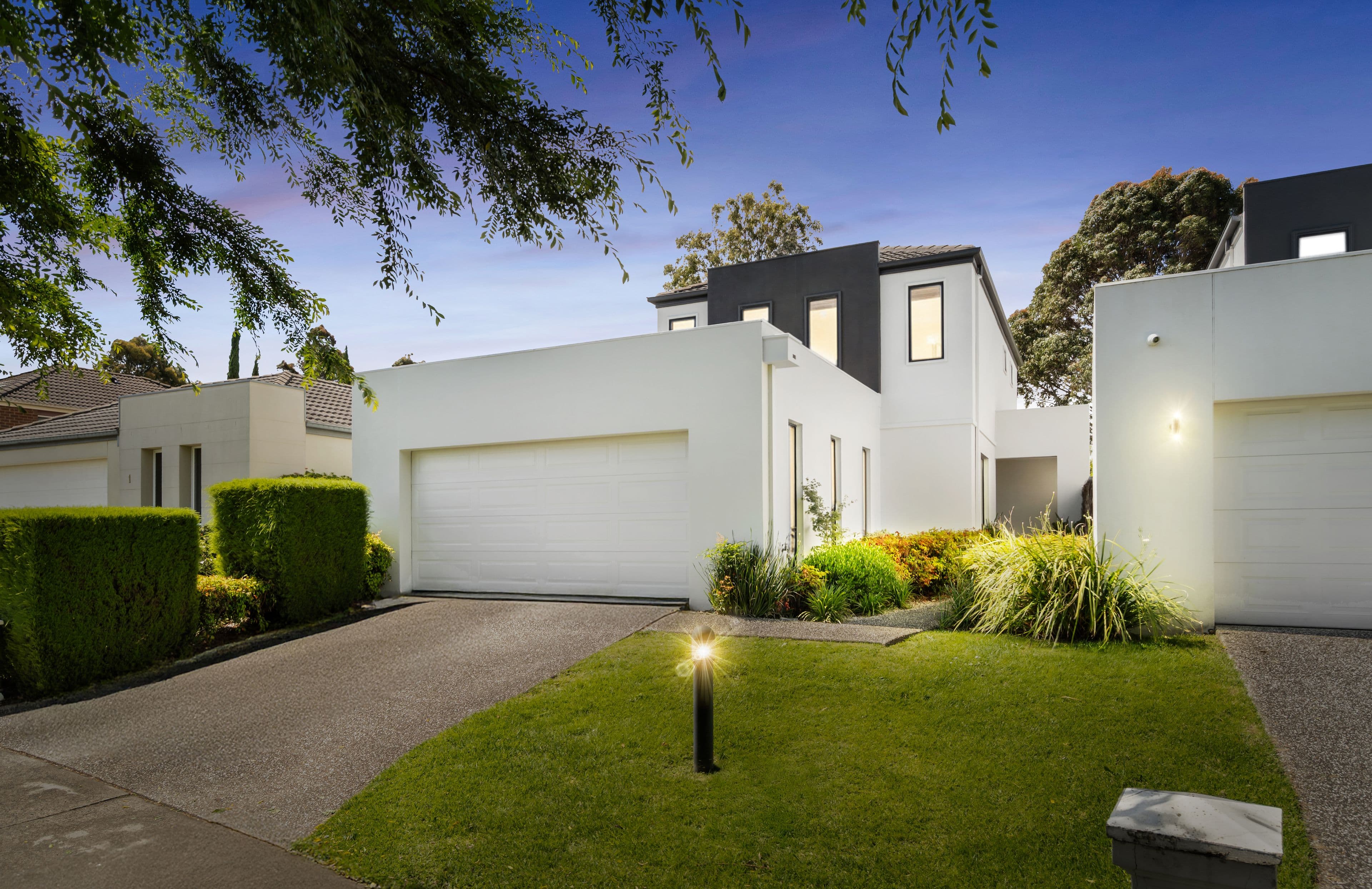 2 Sovereign Manors Crescent, Rowville VIC 3178, Rowville - Image 1
