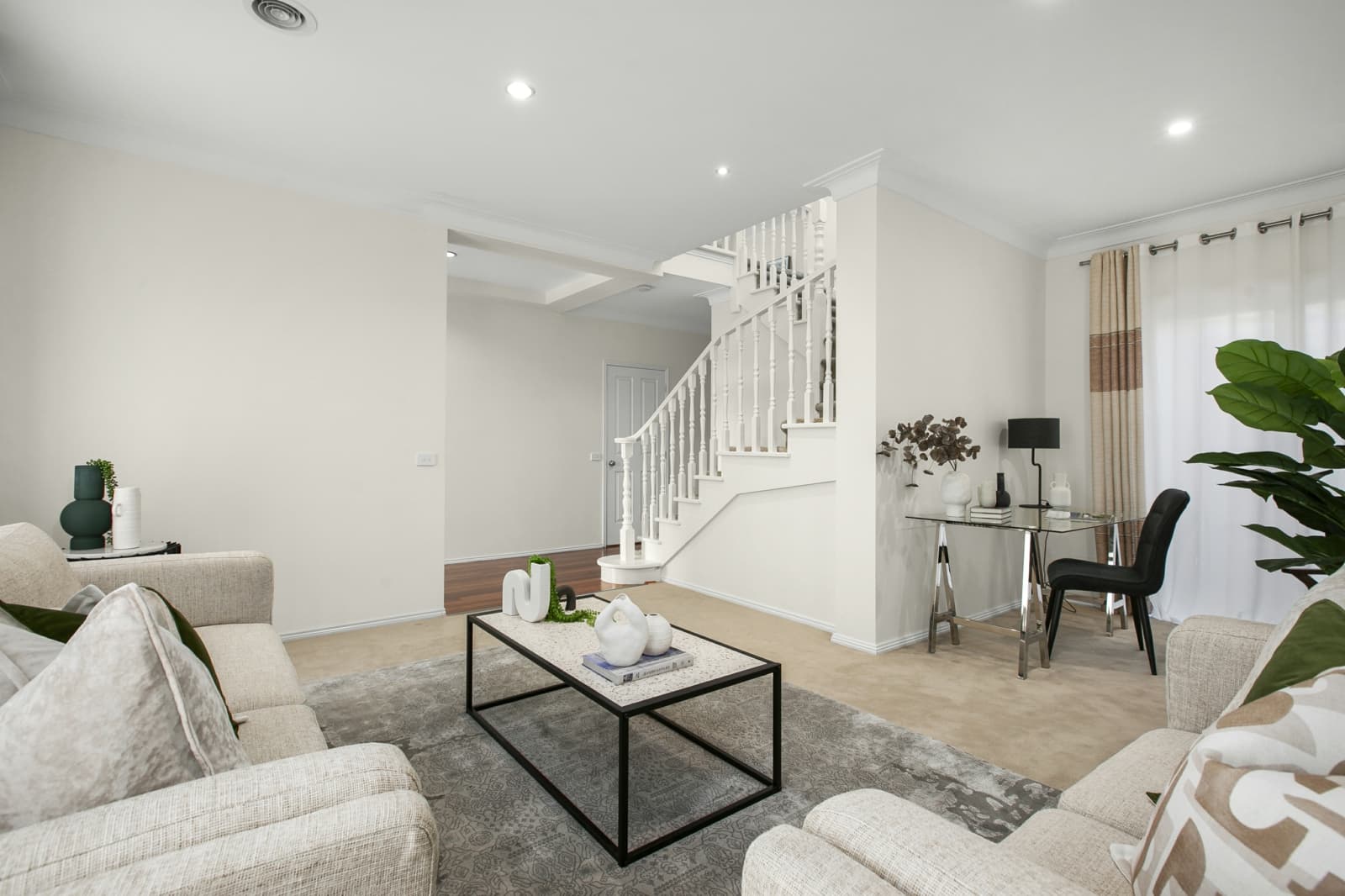 22 Rotherwood Road, IVANHOE EAST, Ivanhoe East - Thumbnail 3