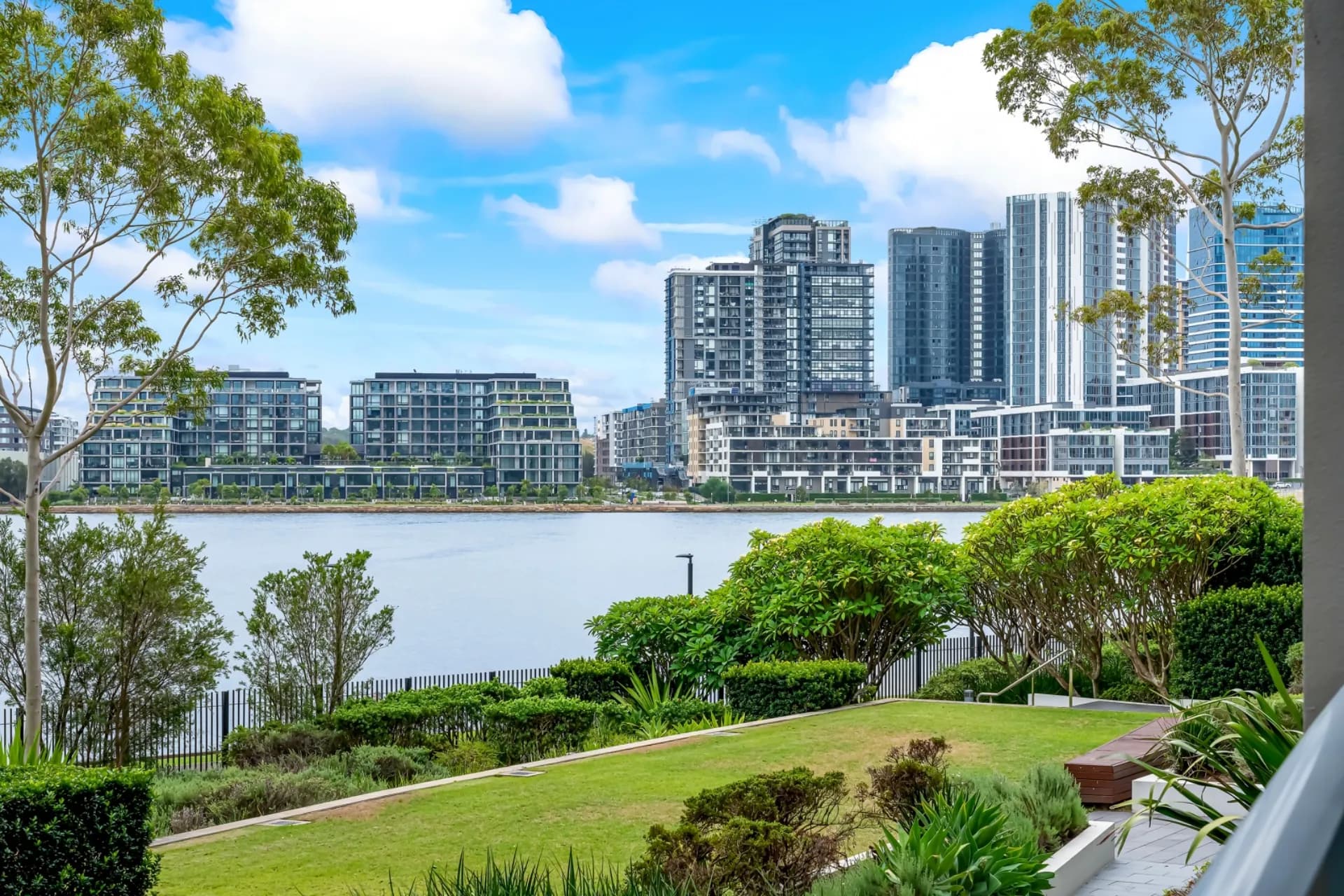 203/16 Shoreline  Drive, Rhodes, NSW, Rhodes - Thumbnail 2