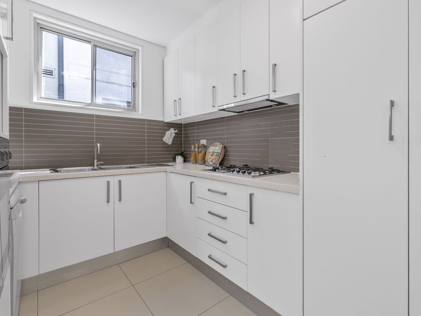25 Leslie Street, Roselands - Thumbnail 4