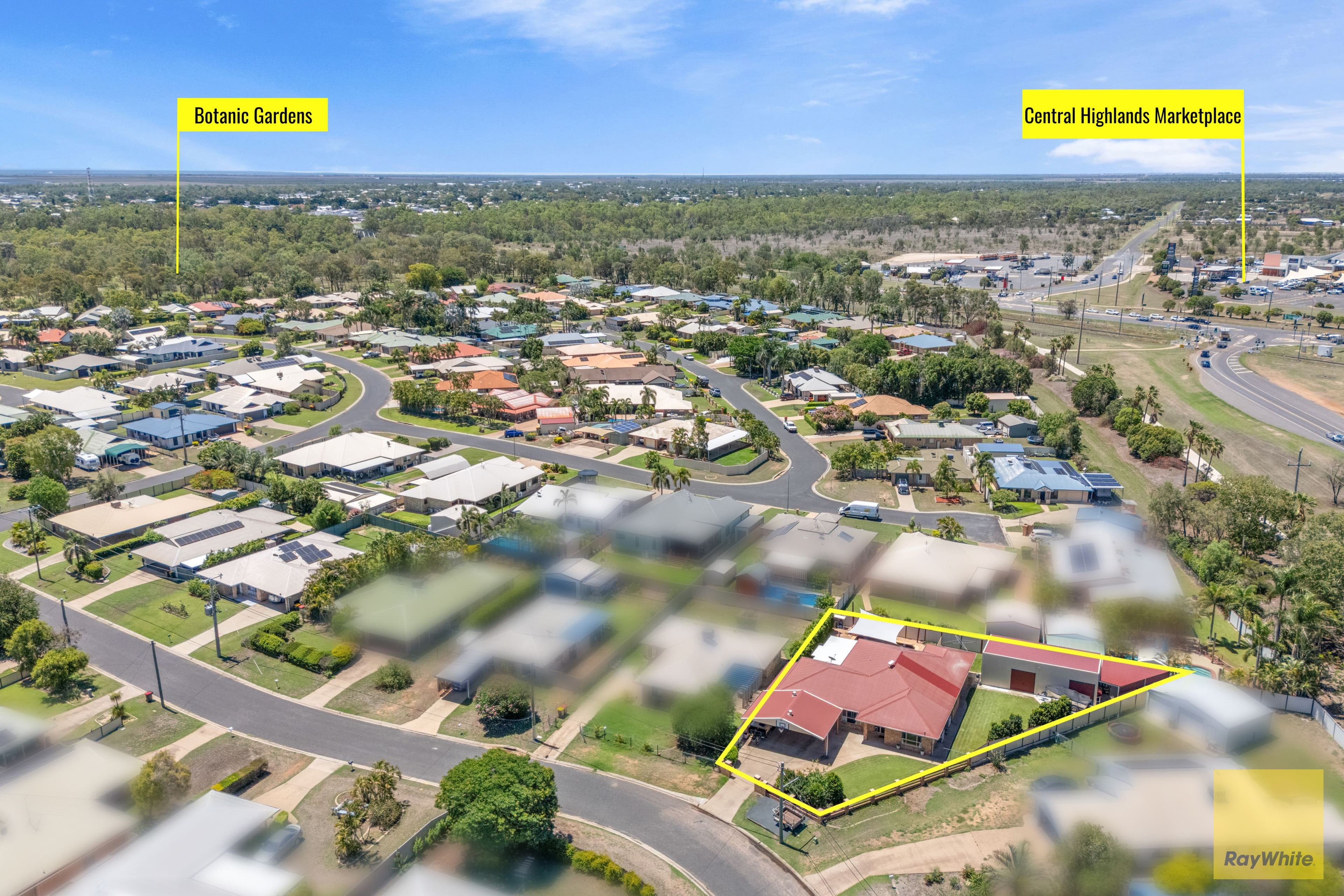 34 Cowan Crescent, Emerald QLD 4720, Emerald - Thumbnail 3