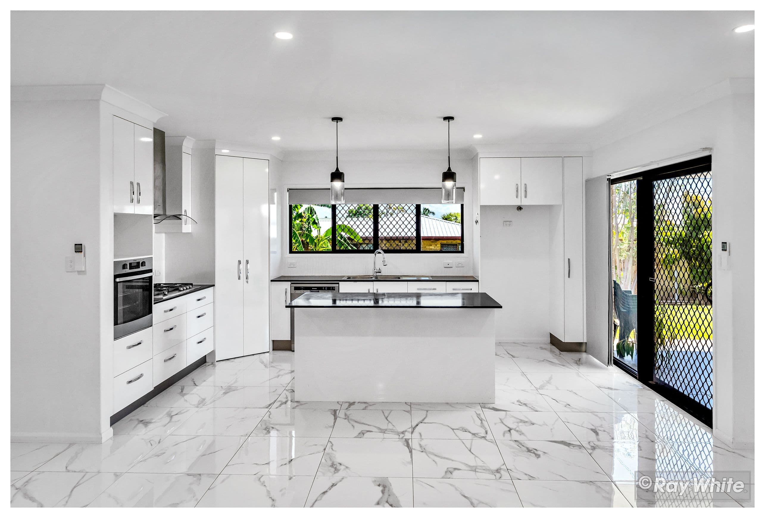14 Foxglove Avenue, Norman Gardens QLD 4701, Norman Gardens - Thumbnail 2