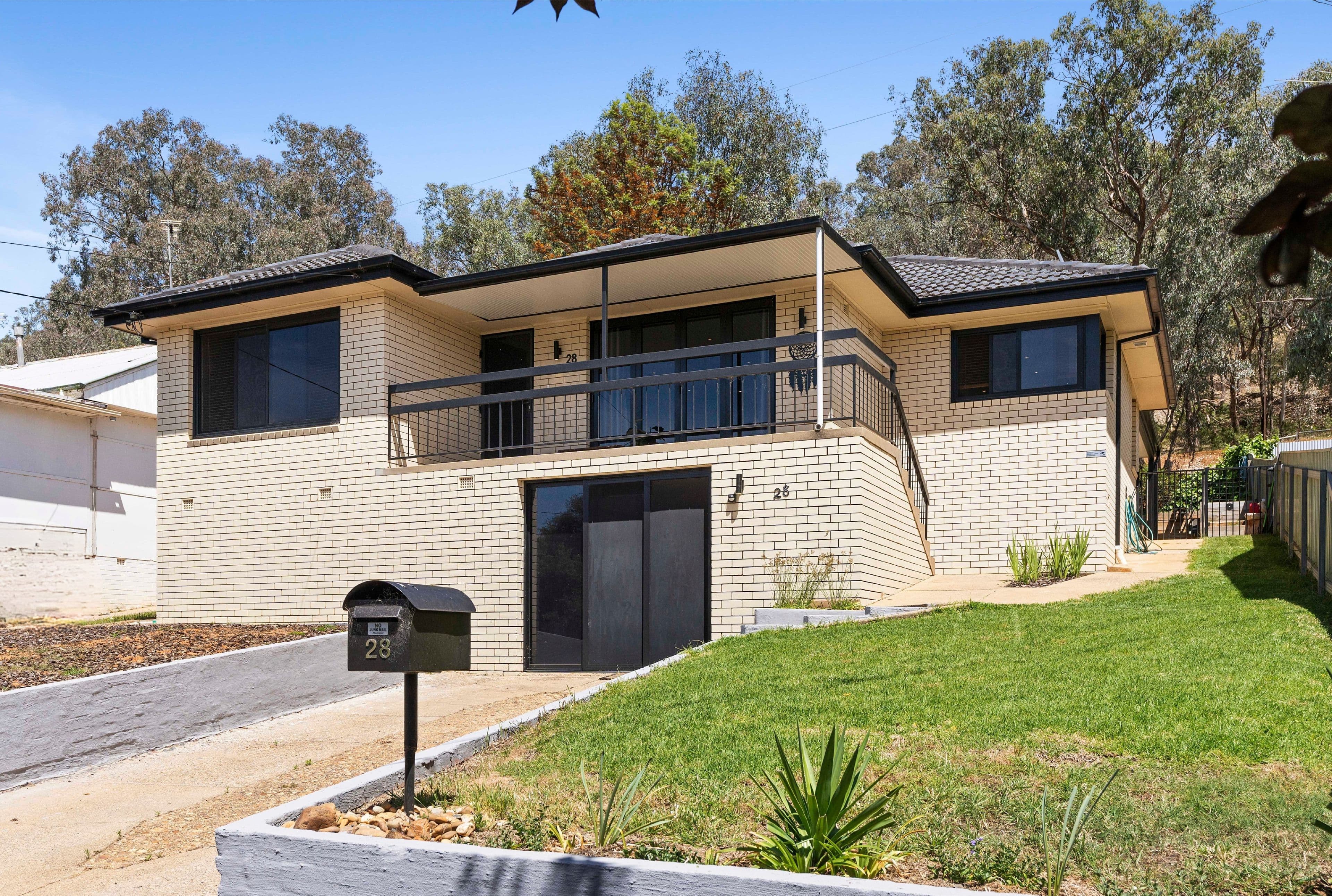 28 Warrawong Street, Kooringal NSW 2650, Kooringal - Image 1