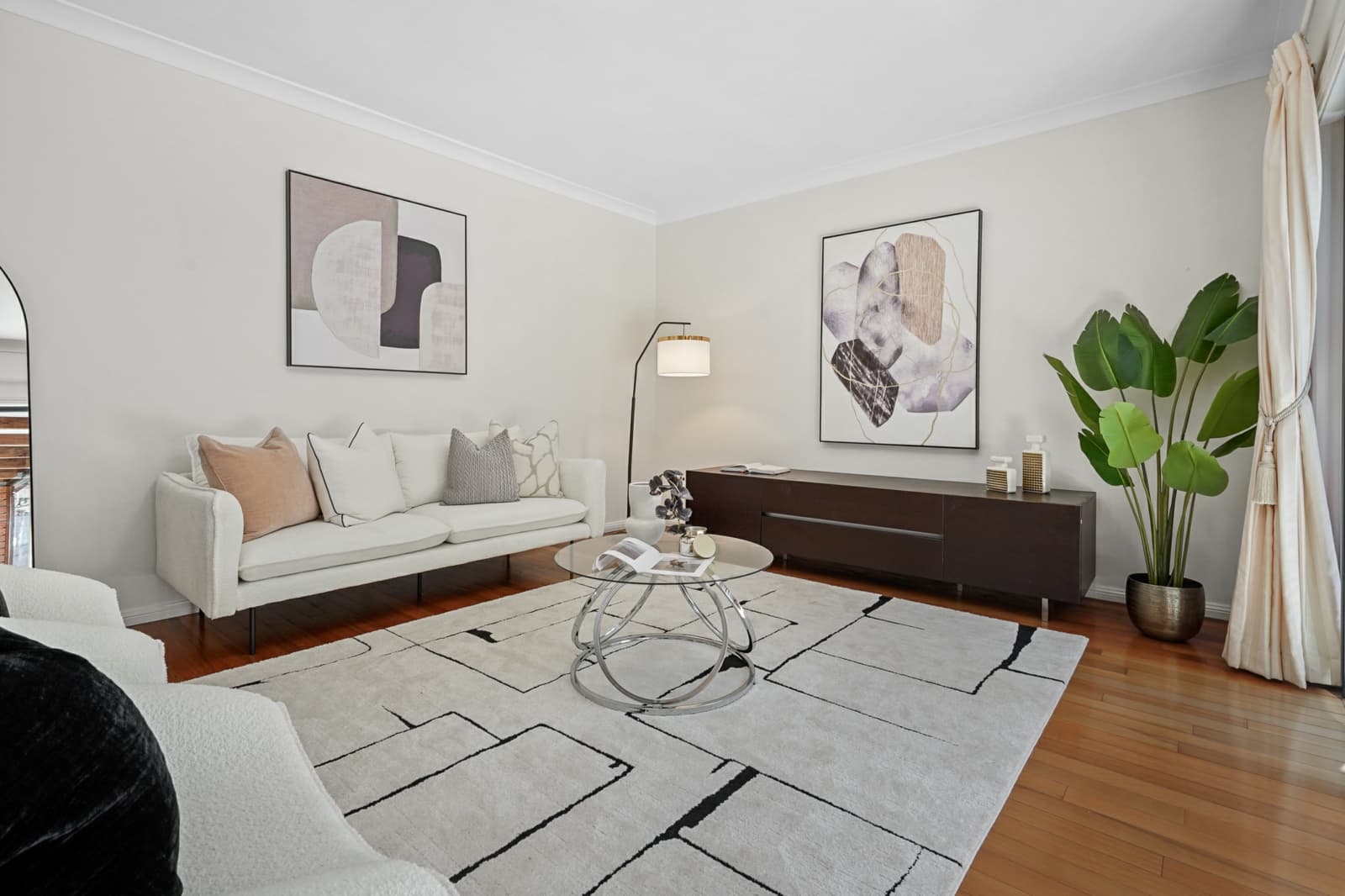 45 Sutherland Road,Cheltenham, Cheltenham - Thumbnail 2