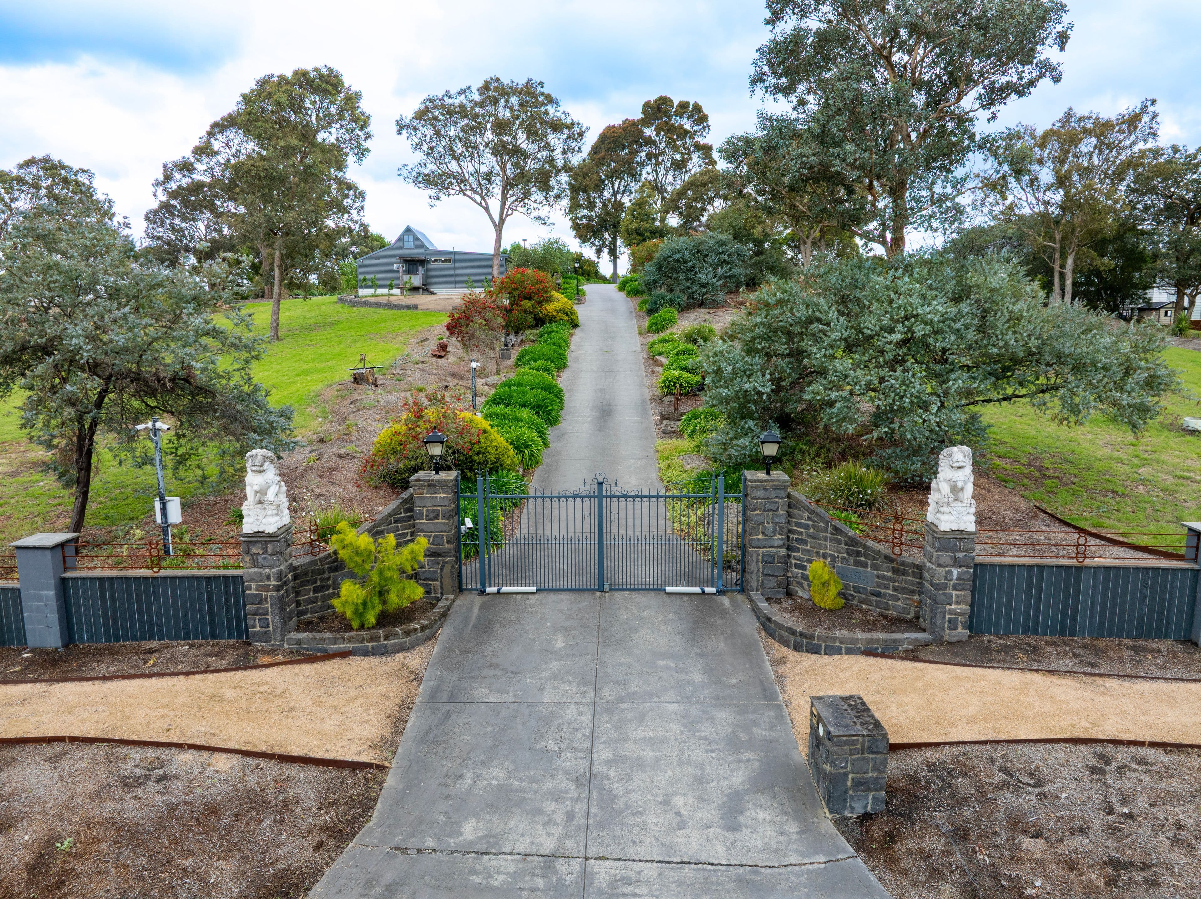 102 Eisemans Road, Yarrambat VIC 3091, Yarrambat - Image 1