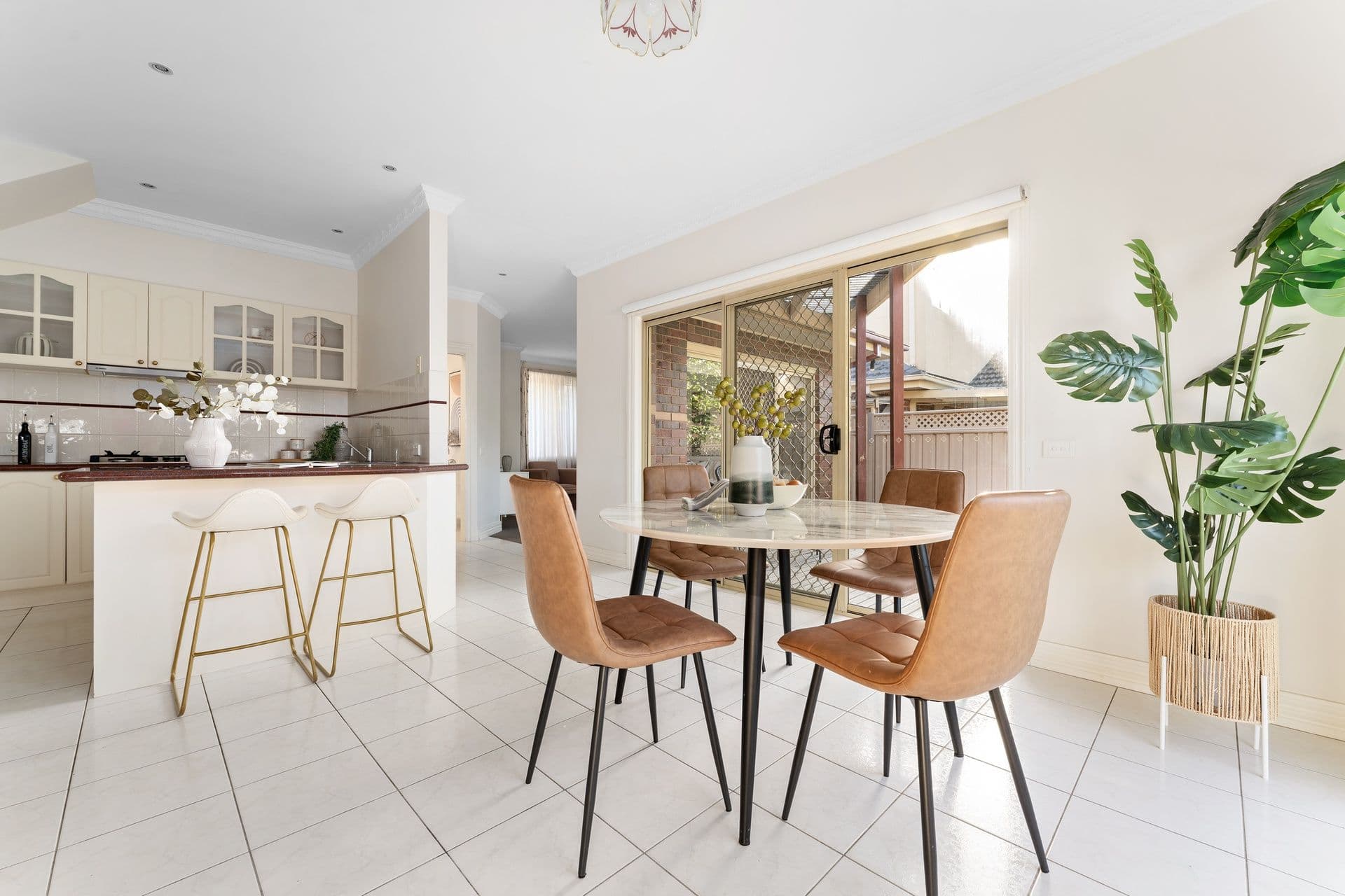 7 Fairhills Parade, Glen Waverley VIC 3150, Glen Waverley - Thumbnail 5
