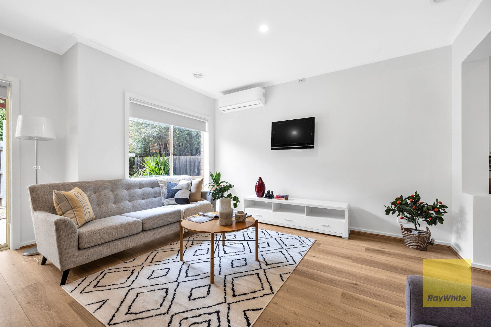 55 The Glades, Taylors Hill VIC 3037, Taylors Hill - Thumbnail 4