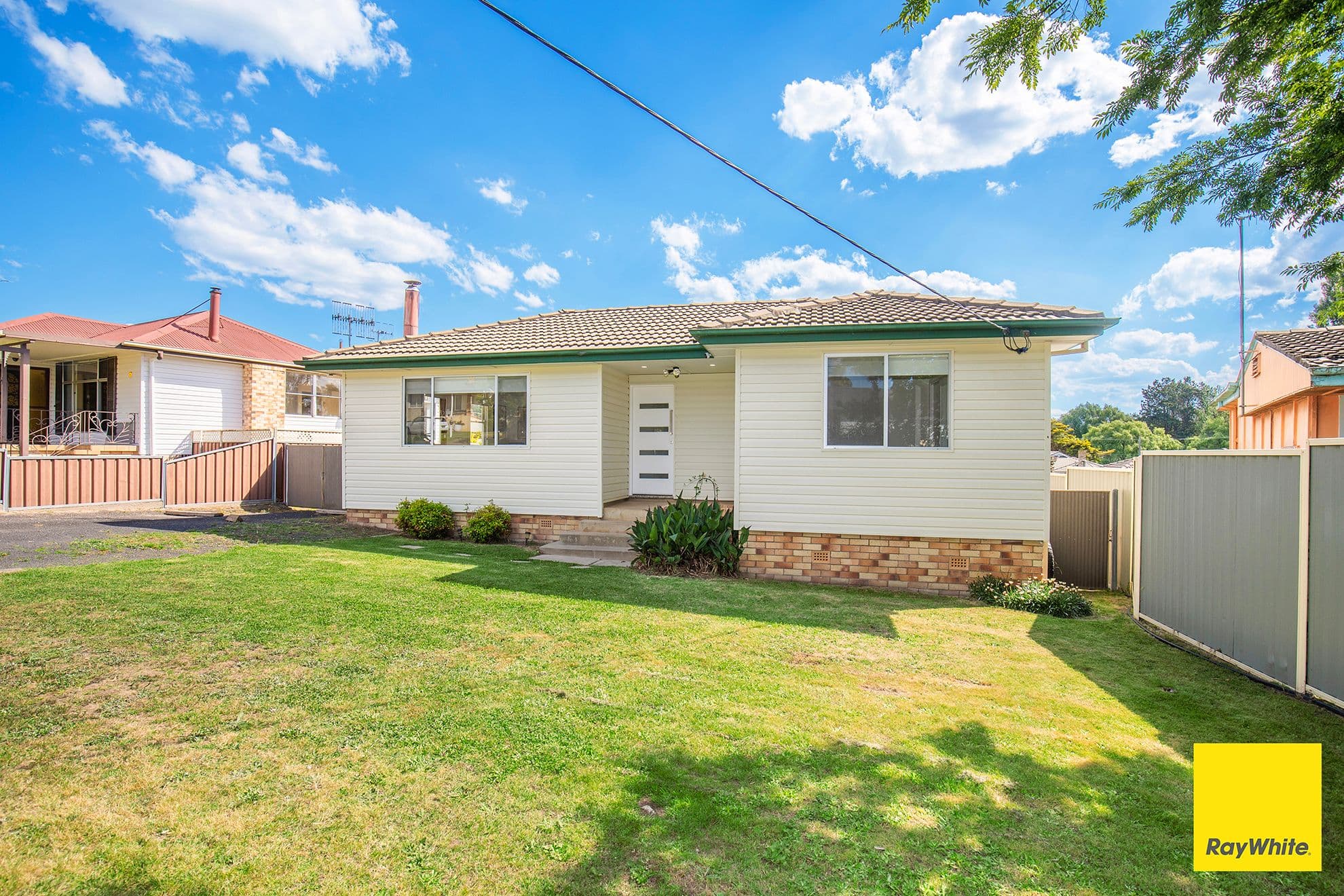 8 Prince Avenue, Uralla NSW 2358, Uralla - Image 1