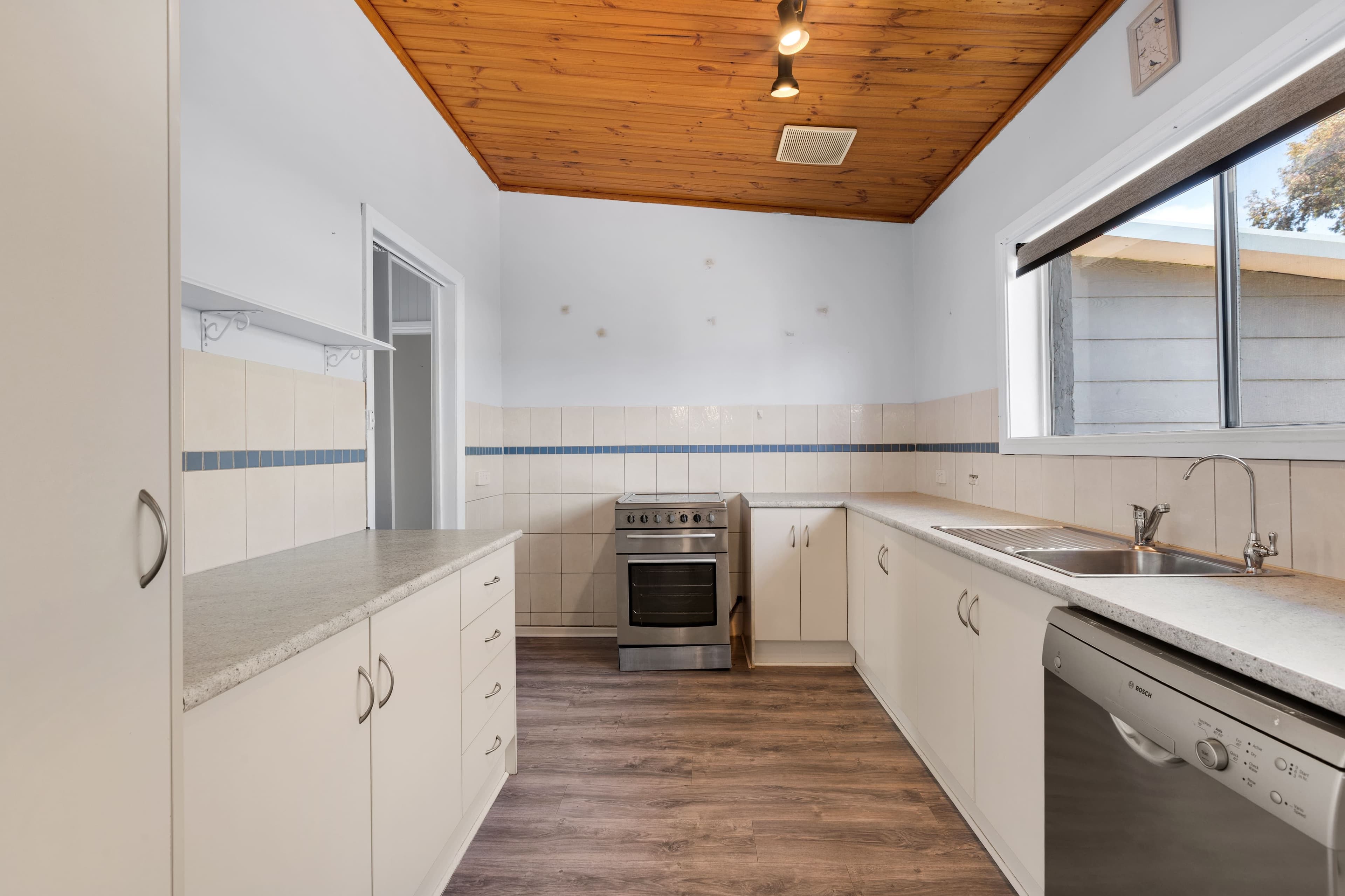 3 Poulshot Crescent, Elizabeth Vale SA 5112, Elizabeth Vale - Thumbnail 3