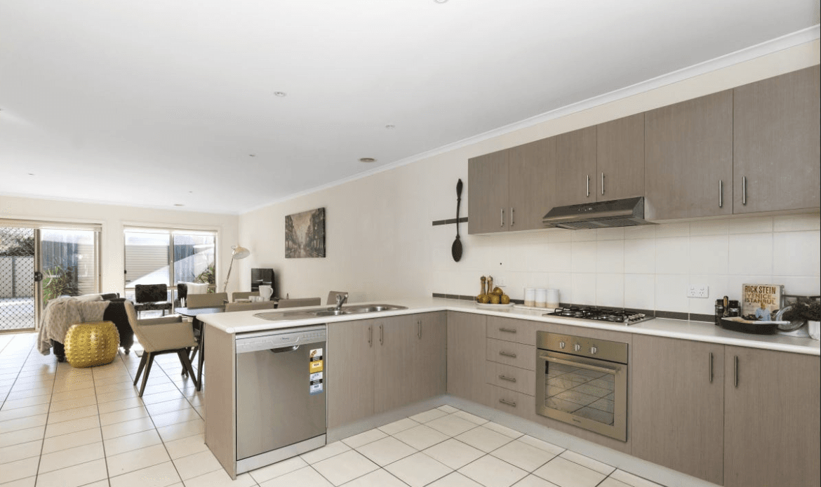 6 Salisbury Street, Werribee VIC 3030, Werribee - Thumbnail 5