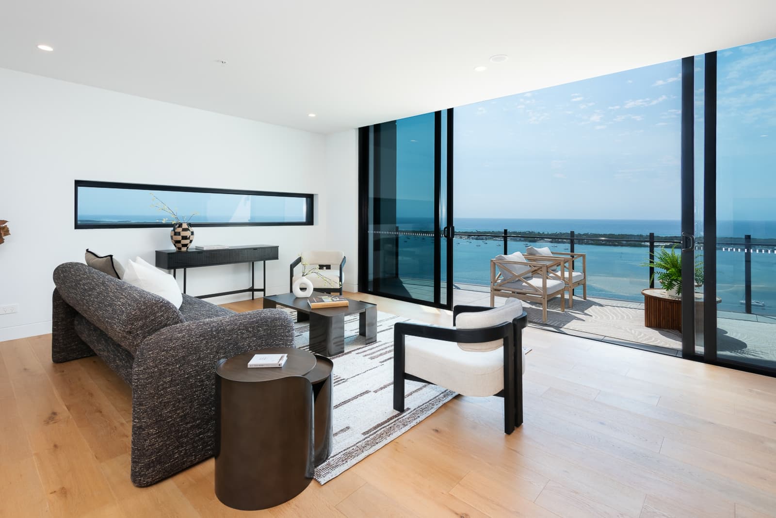 1283/165 Marine Parade,Southport, Southport - Thumbnail 3