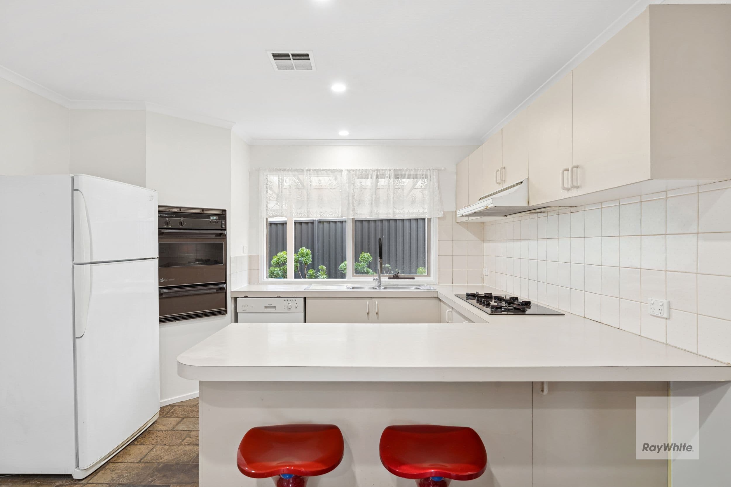 9 Remus Way, Taylors Lakes VIC 3038, Taylors Lakes - Thumbnail 4