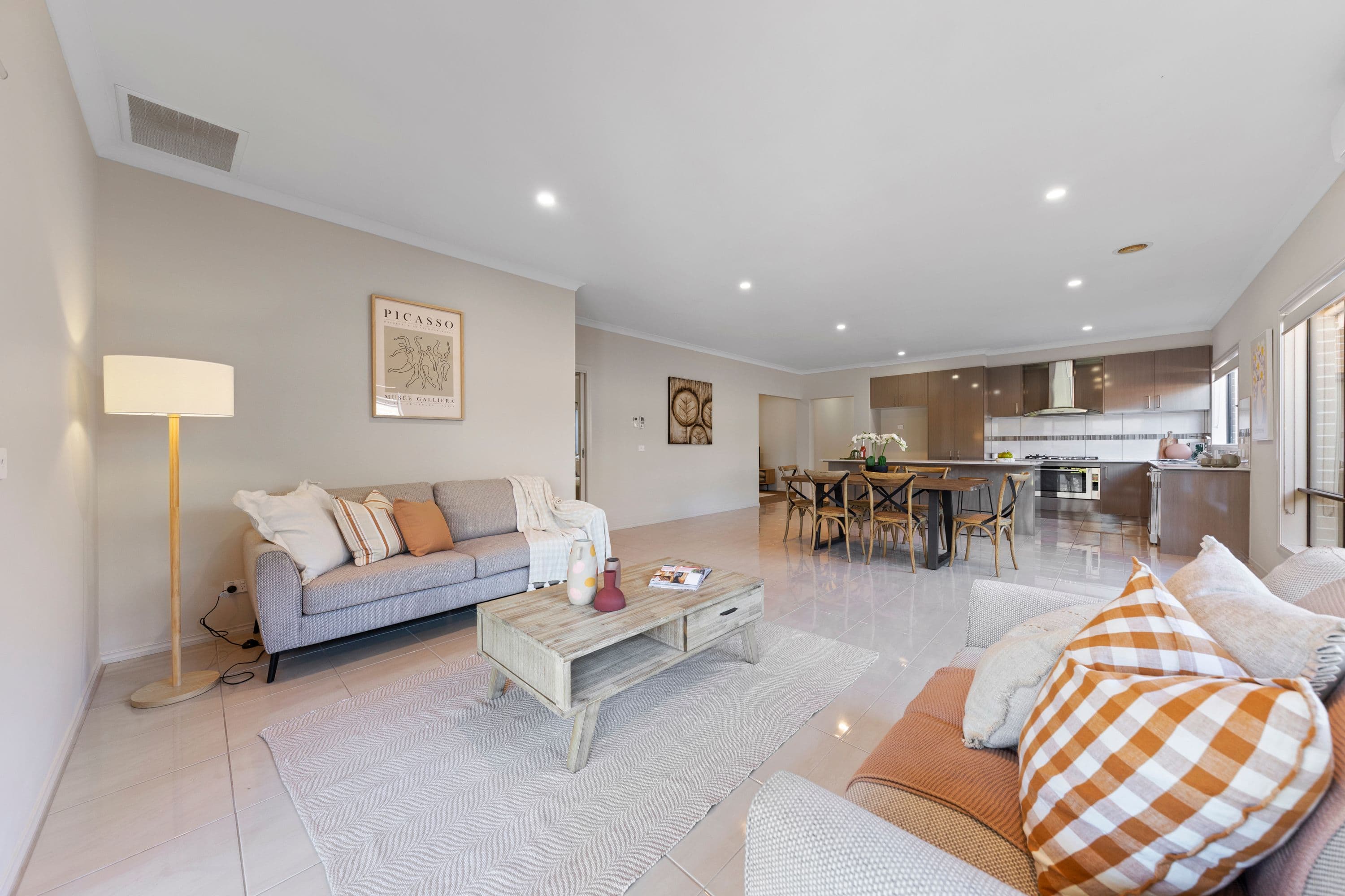 90 Deoro Parade, Clyde North VIC 3978, Clyde North - Thumbnail 6
