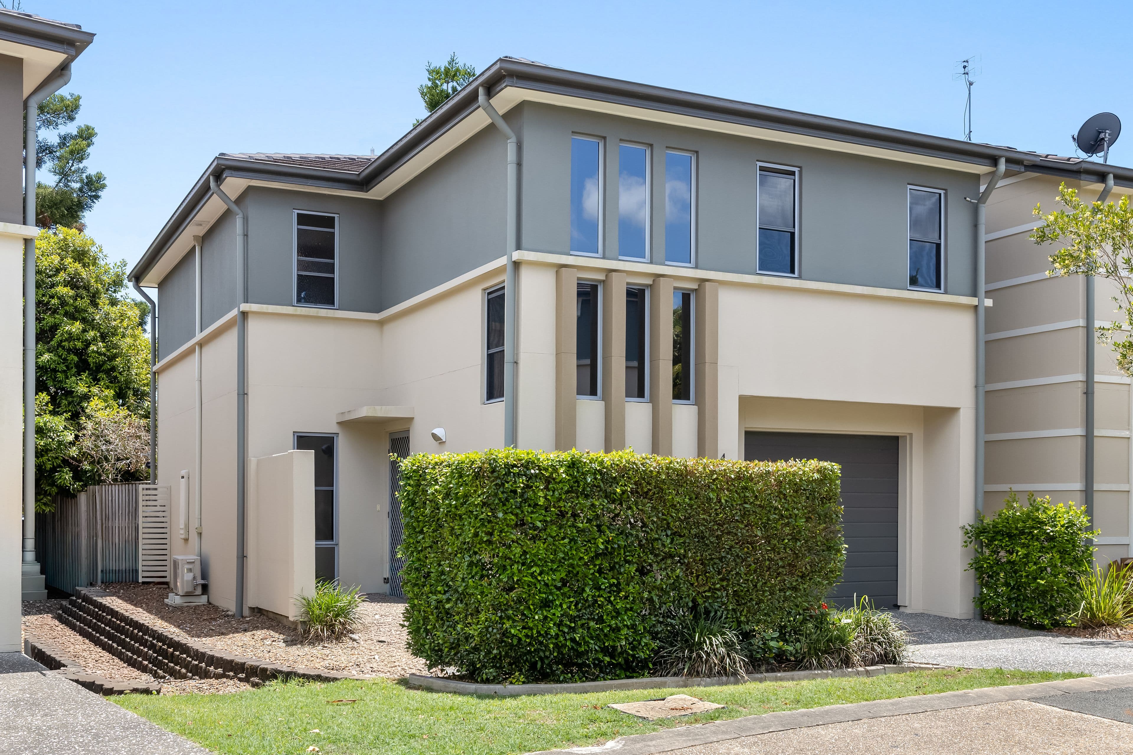 1 Belongil Street, Pacific Pines QLD 4211, Pacific Pines - Image 1