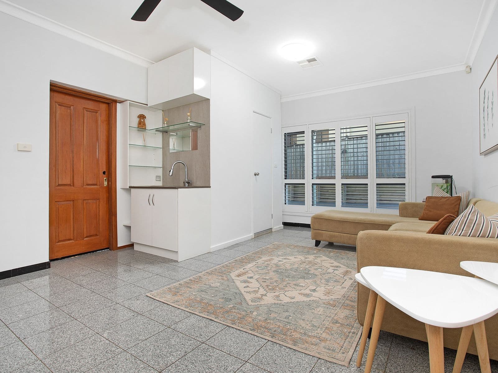 16 Equestrian Street, Glenwood - Thumbnail 6