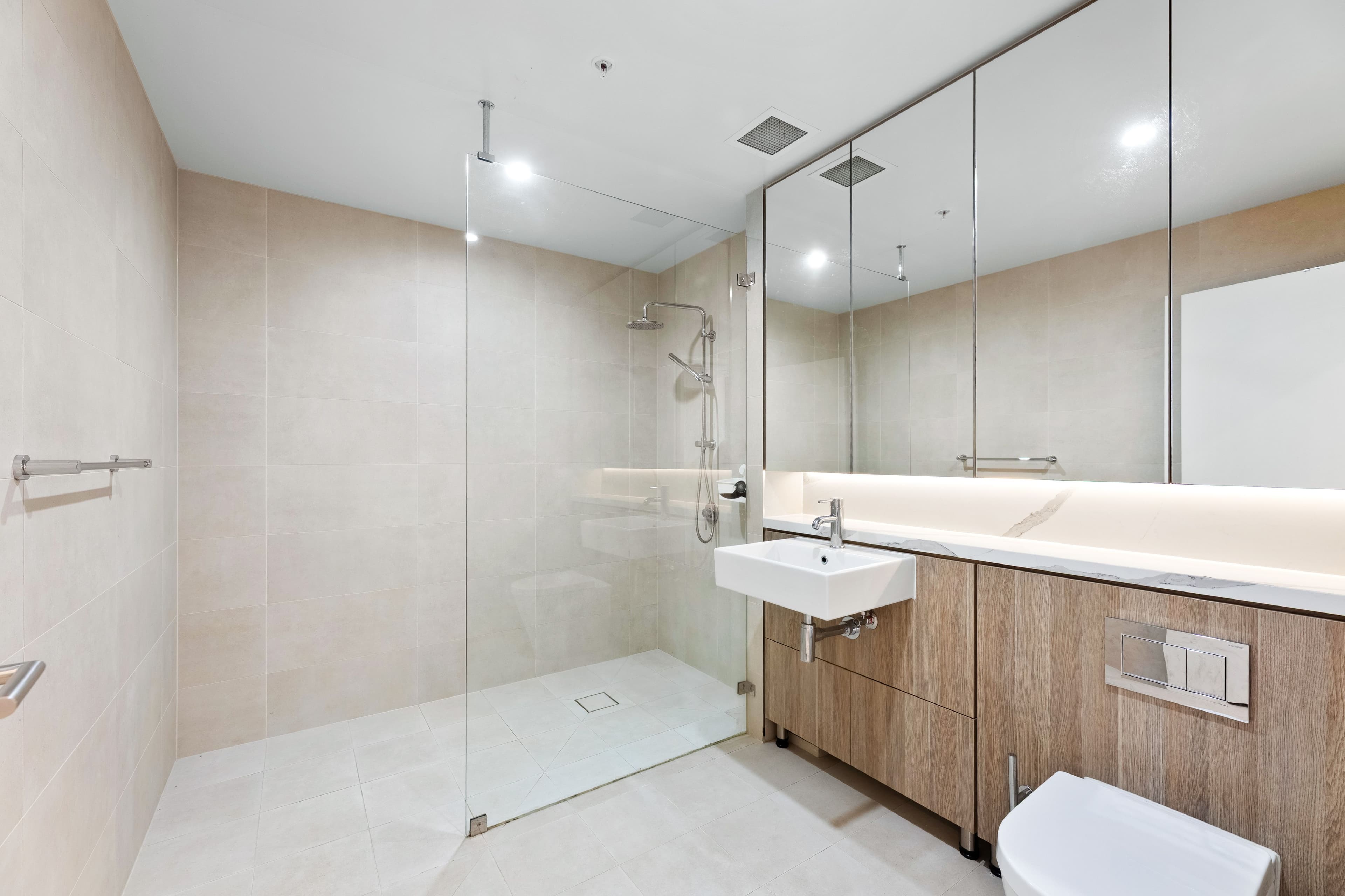 10 Village Place, Kirrawee NSW 2232, Kirrawee - Thumbnail 4