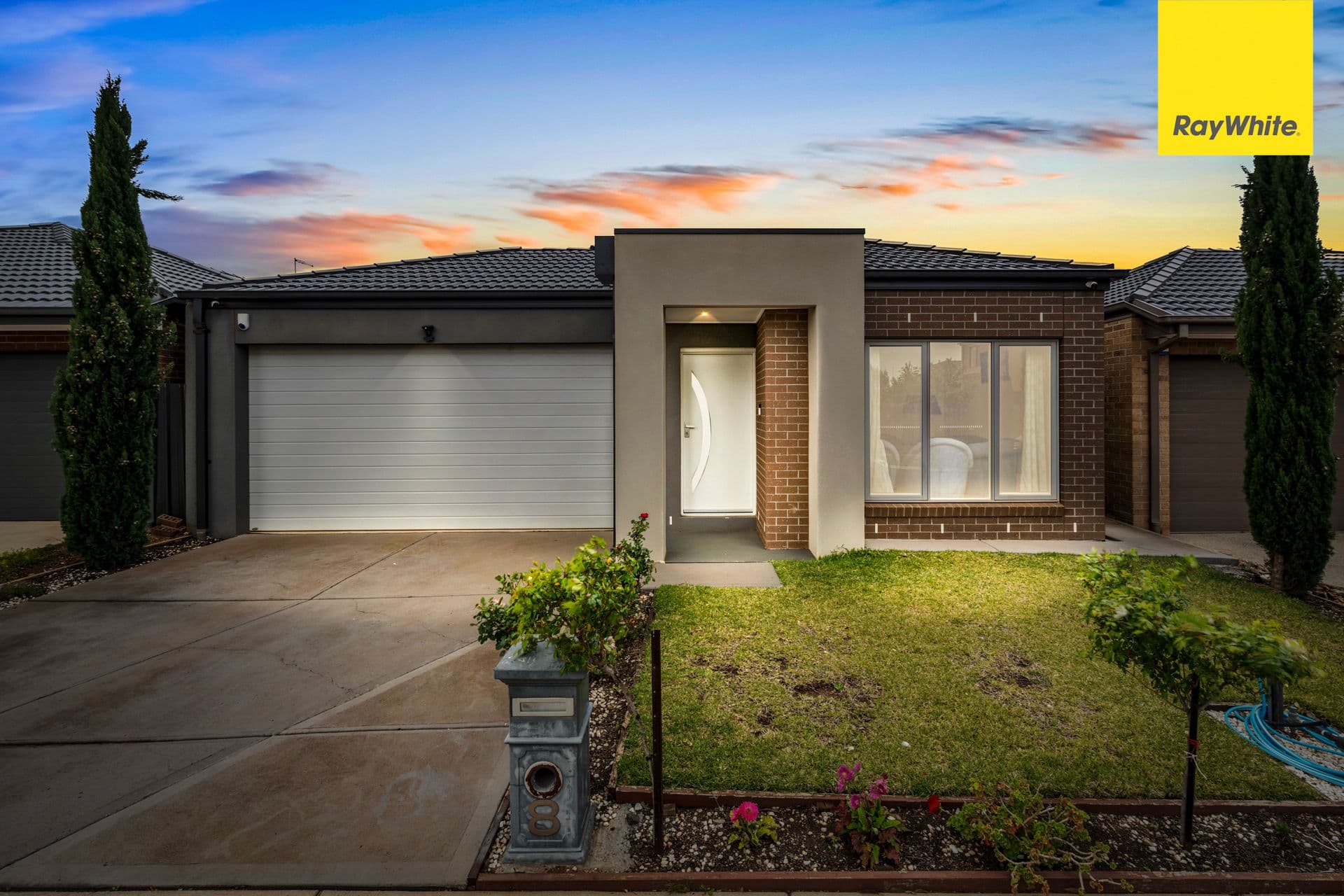 8 Pearce Way, WEIR VIEWS VIC 3338, Weir Views - Image 1
