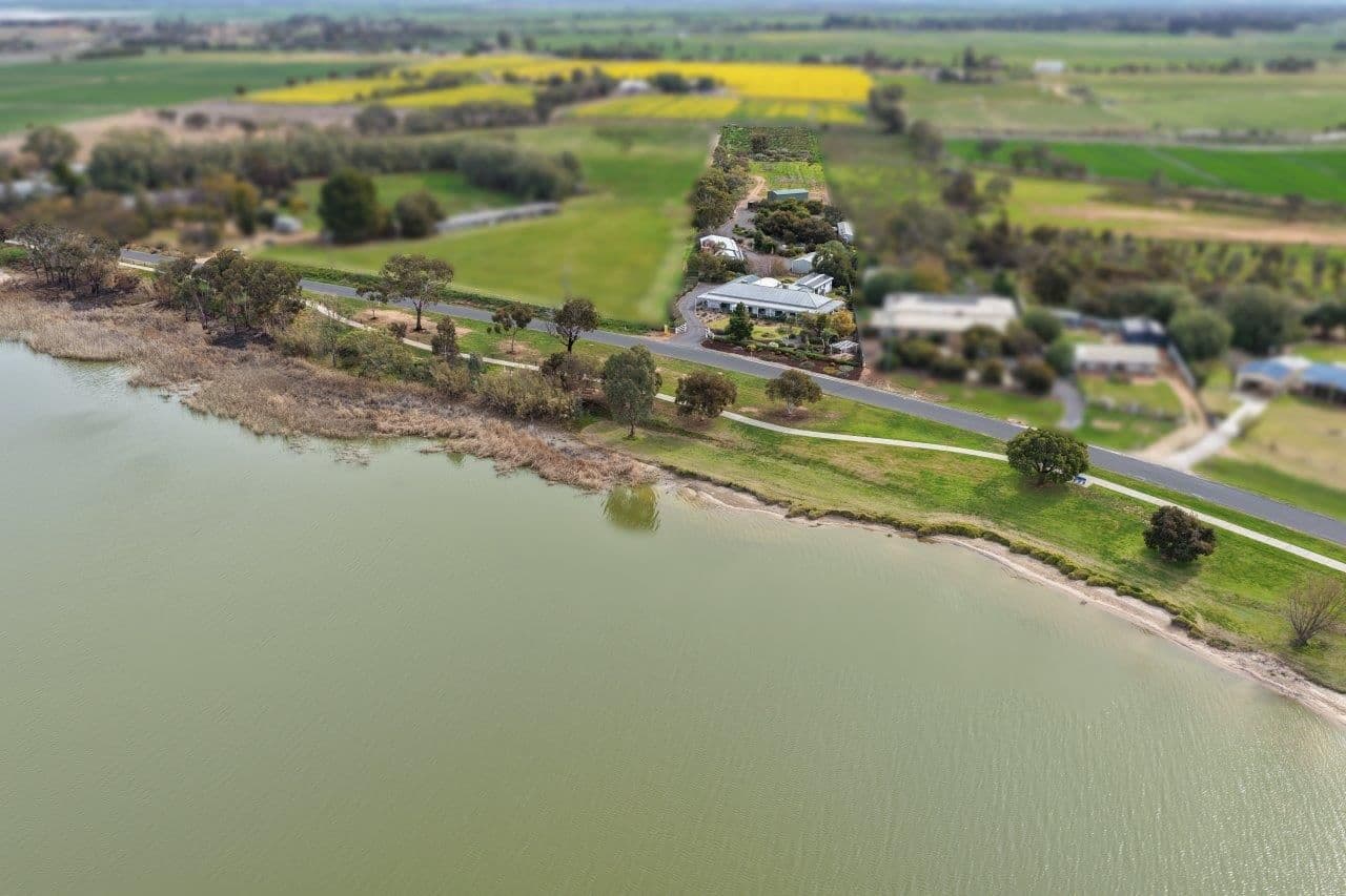 169 LAKESIDE Drive, Lake Boga VIC 3584, Lake Boga - Image 1