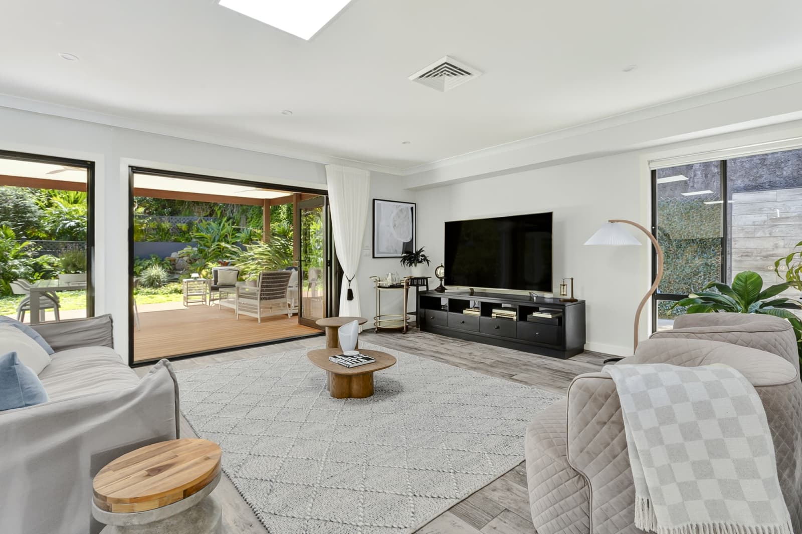 126 Irrubel Road,Newport, Newport - Image 1