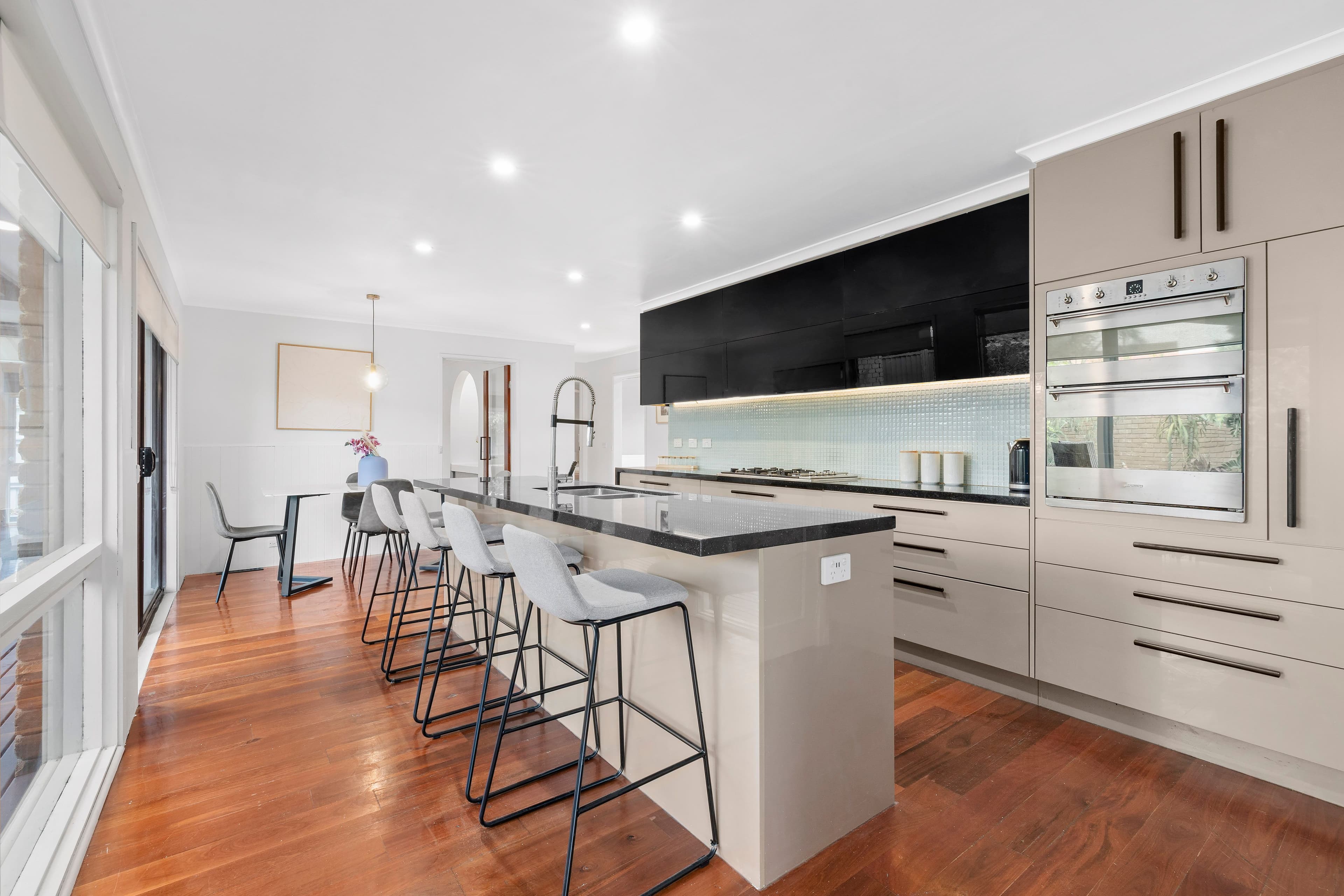 5 Greenway Drive, Mill Park VIC 3082, Mill Park - Thumbnail 4