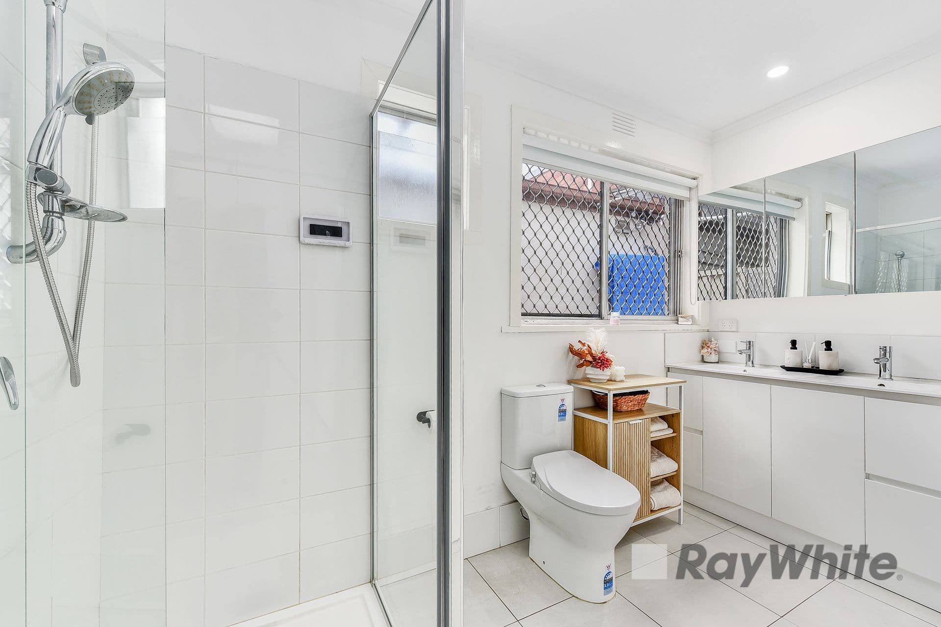 13 Nicole Avenue, Dandenong North VIC 3175, Dandenong North - Thumbnail 3