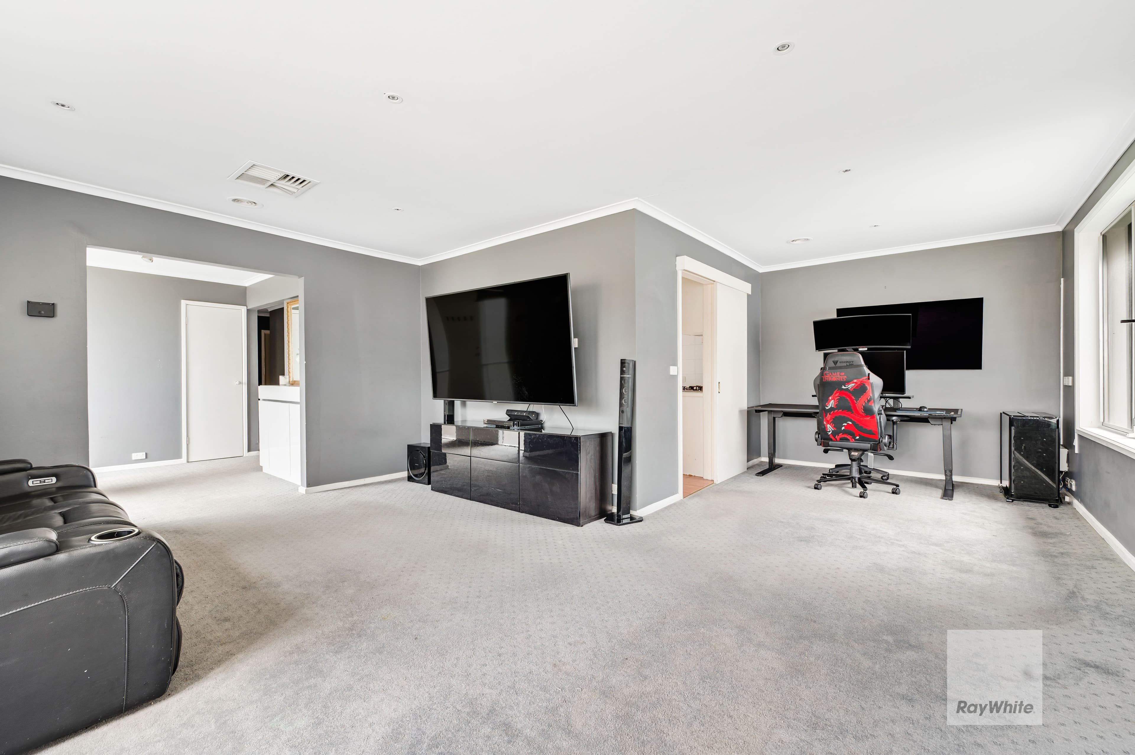 1 Royston Place, Gladstone Park VIC 3043, Gladstone Park - Thumbnail 3