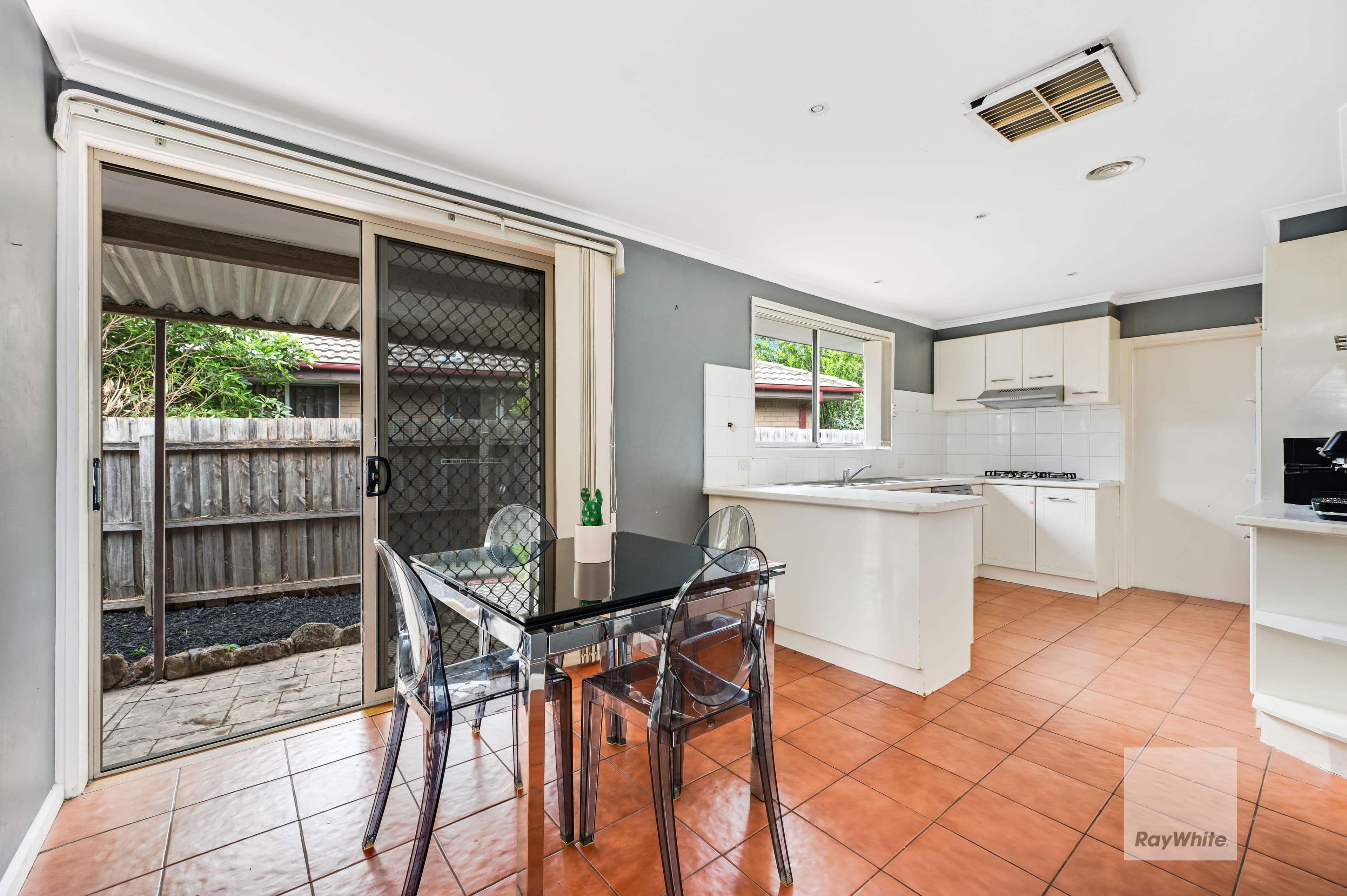 1 Royston Place, Gladstone Park VIC 3043, Gladstone Park - Thumbnail 6