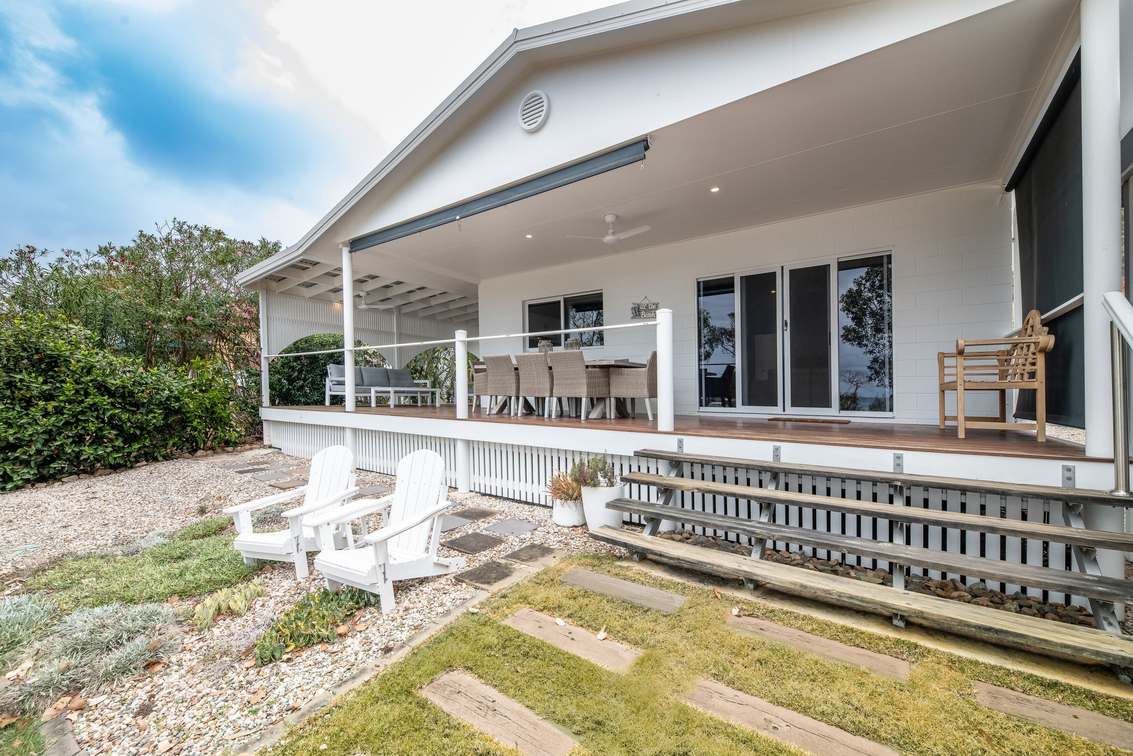 83 Gloucester Avenue, Hideaway Bay QLD 4800, Hideaway Bay - Thumbnail 2