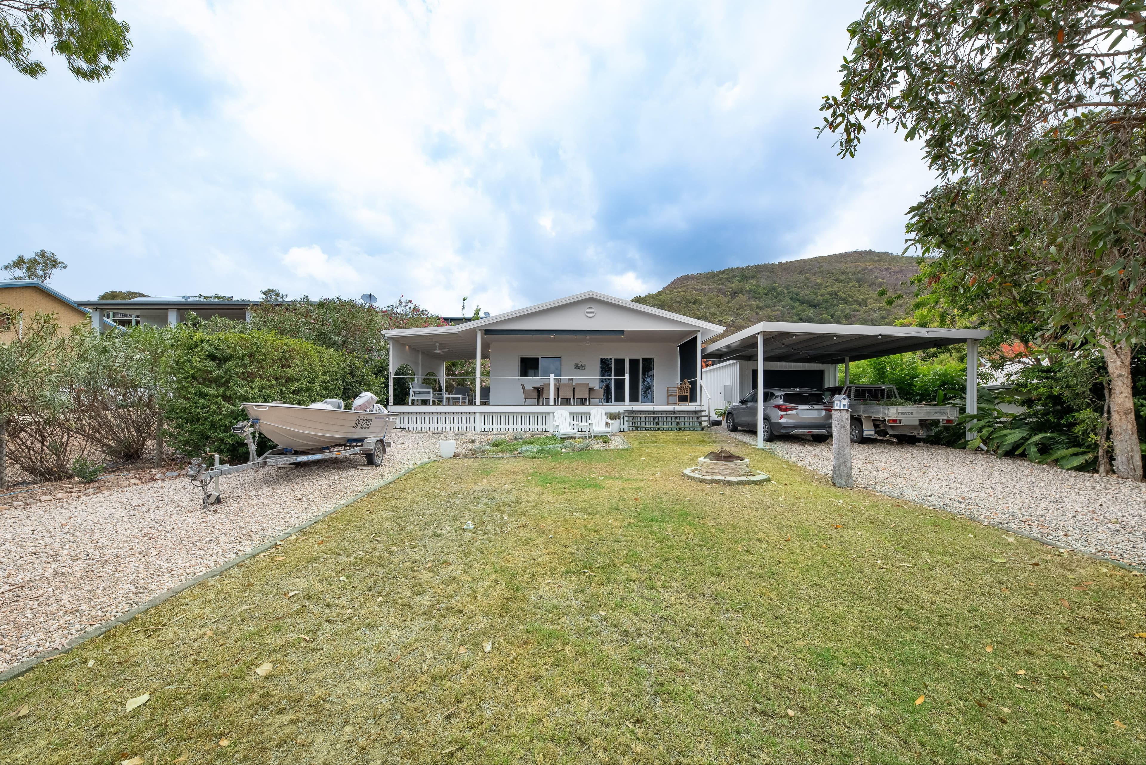 83 Gloucester Avenue, Hideaway Bay QLD 4800, Hideaway Bay - Thumbnail 3