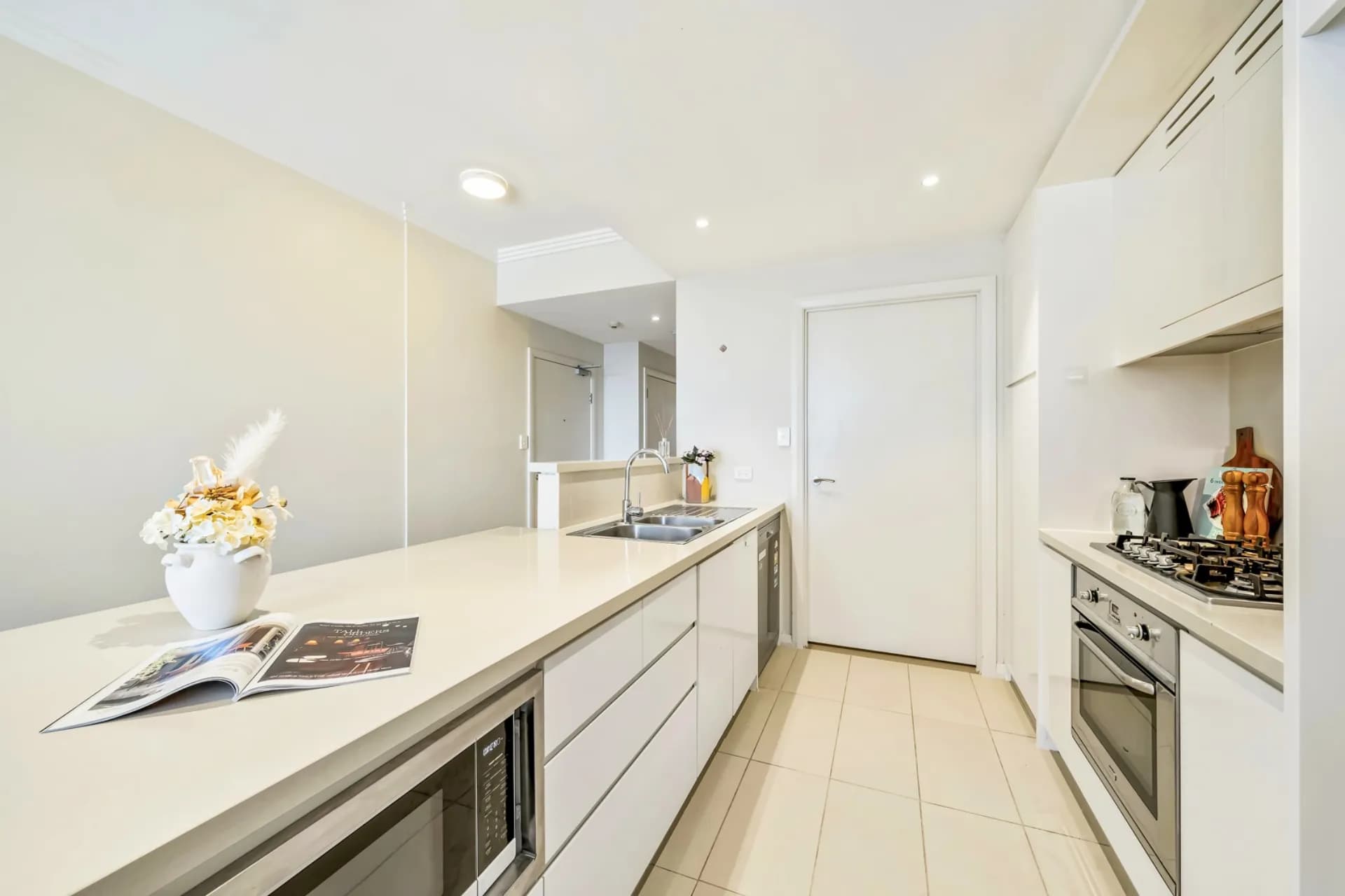 902/1 Footbridge Boulevard, Wentworth Point, NSW, Wentworth Point - Thumbnail 7