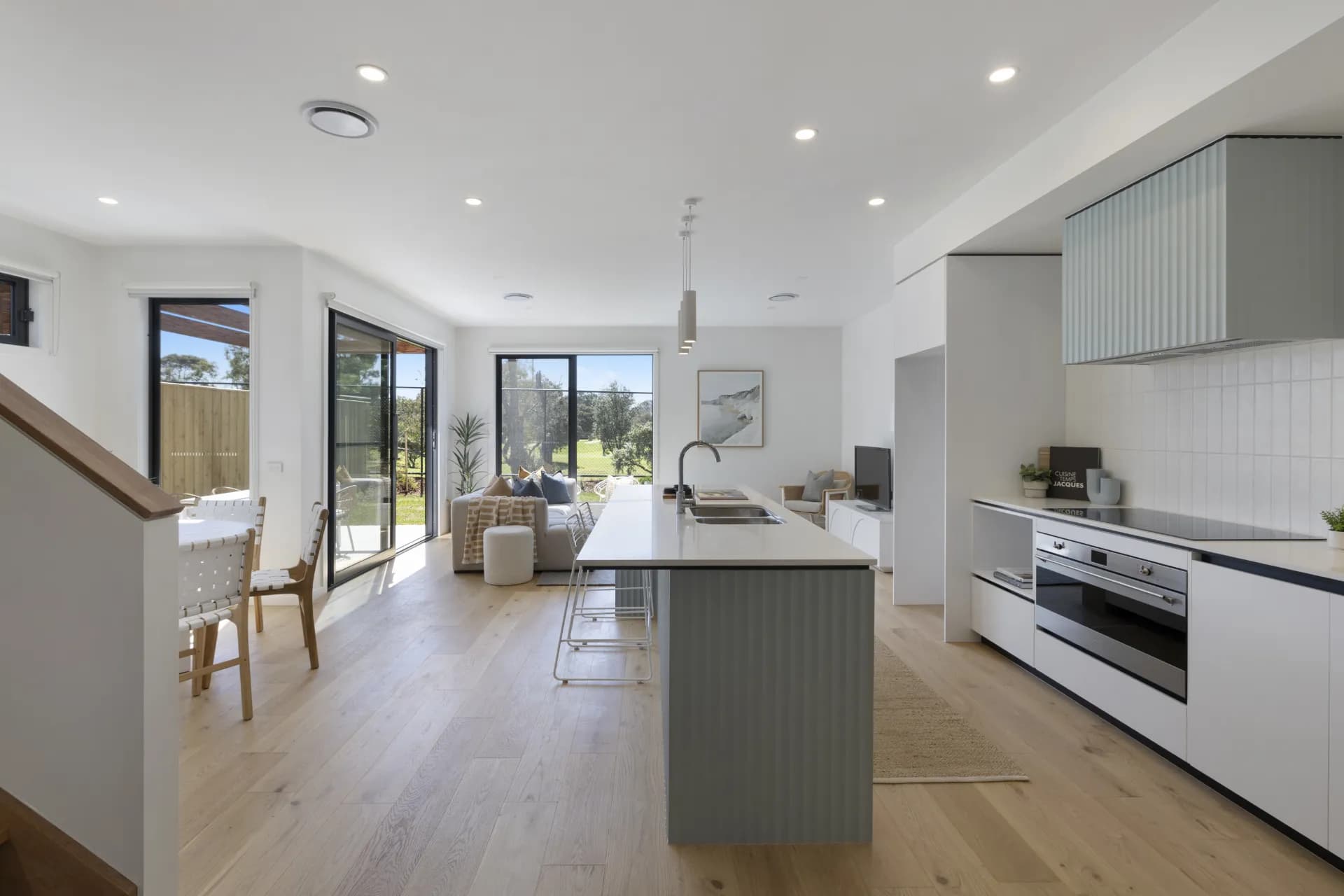 33C Sixth Avenue, Aspendale, VIC, Aspendale - Thumbnail 2