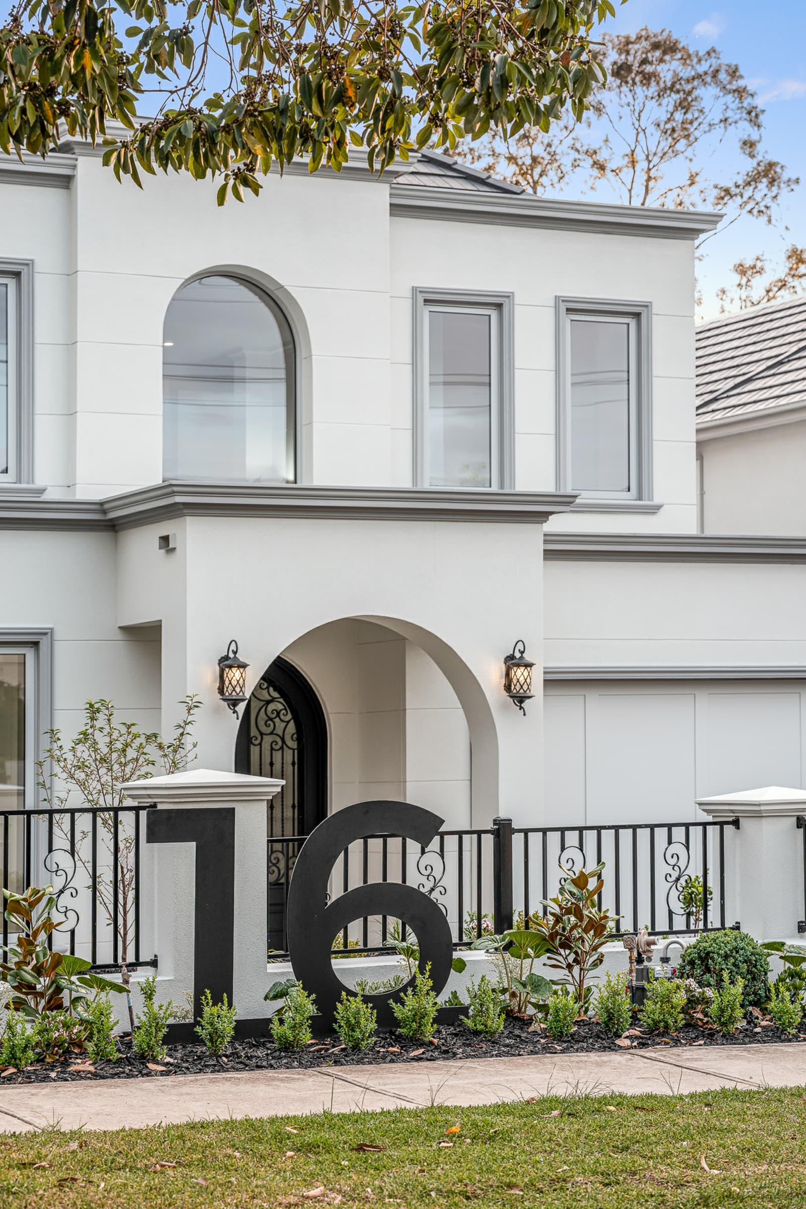 16 Asquith Street,Box Hill South, Box Hill South - Image 1