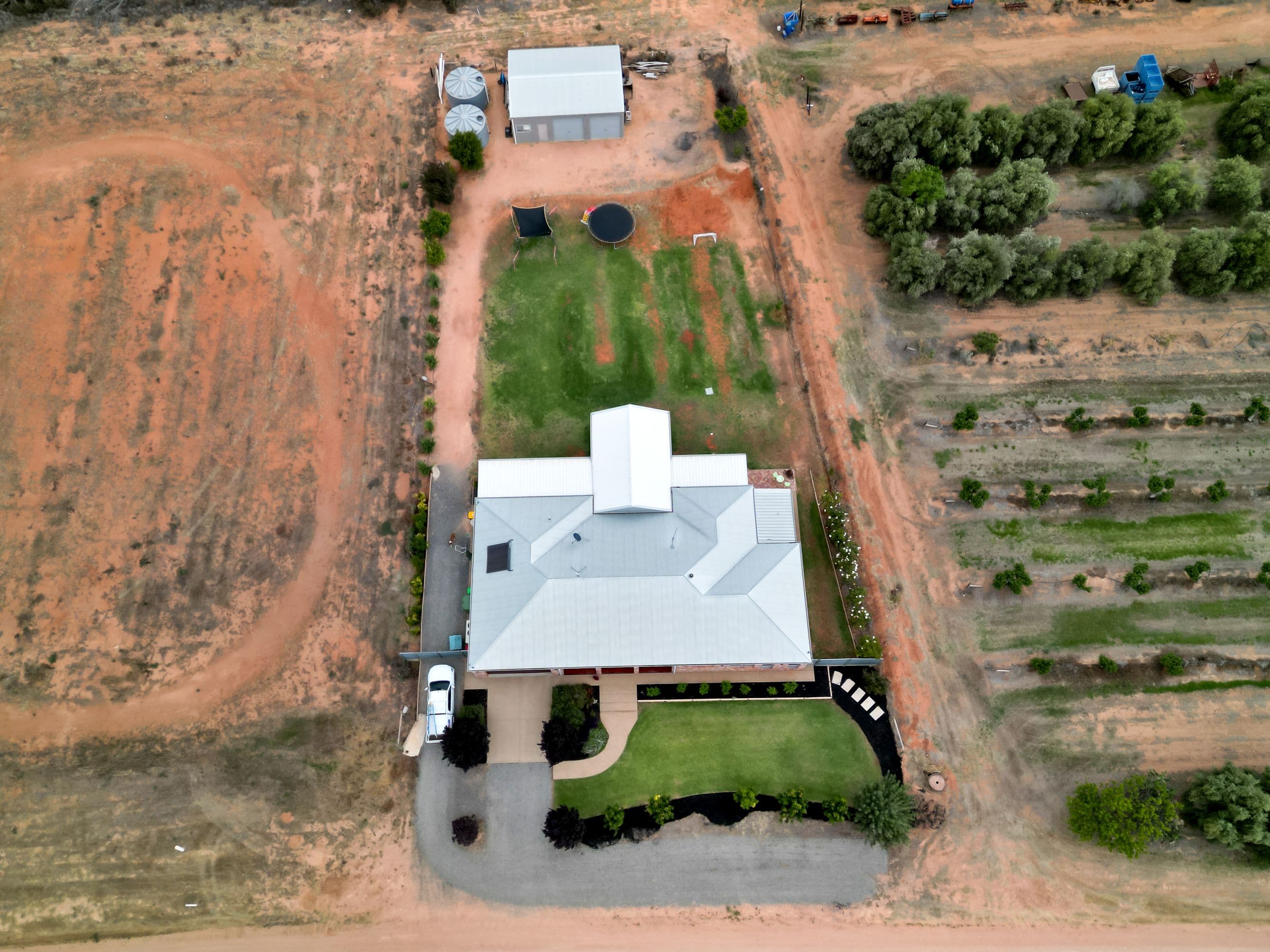 40 Barnett Road, Red Cliffs VIC 3496, Red Cliffs - Thumbnail 4