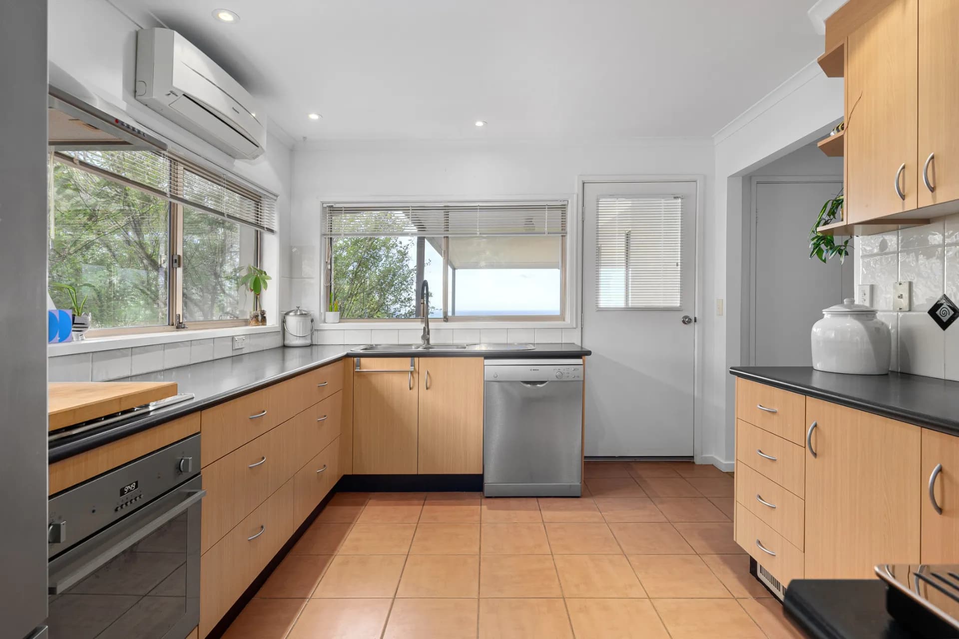 4 Hove Road, Rosebud, VIC, Rosebud - Thumbnail 8