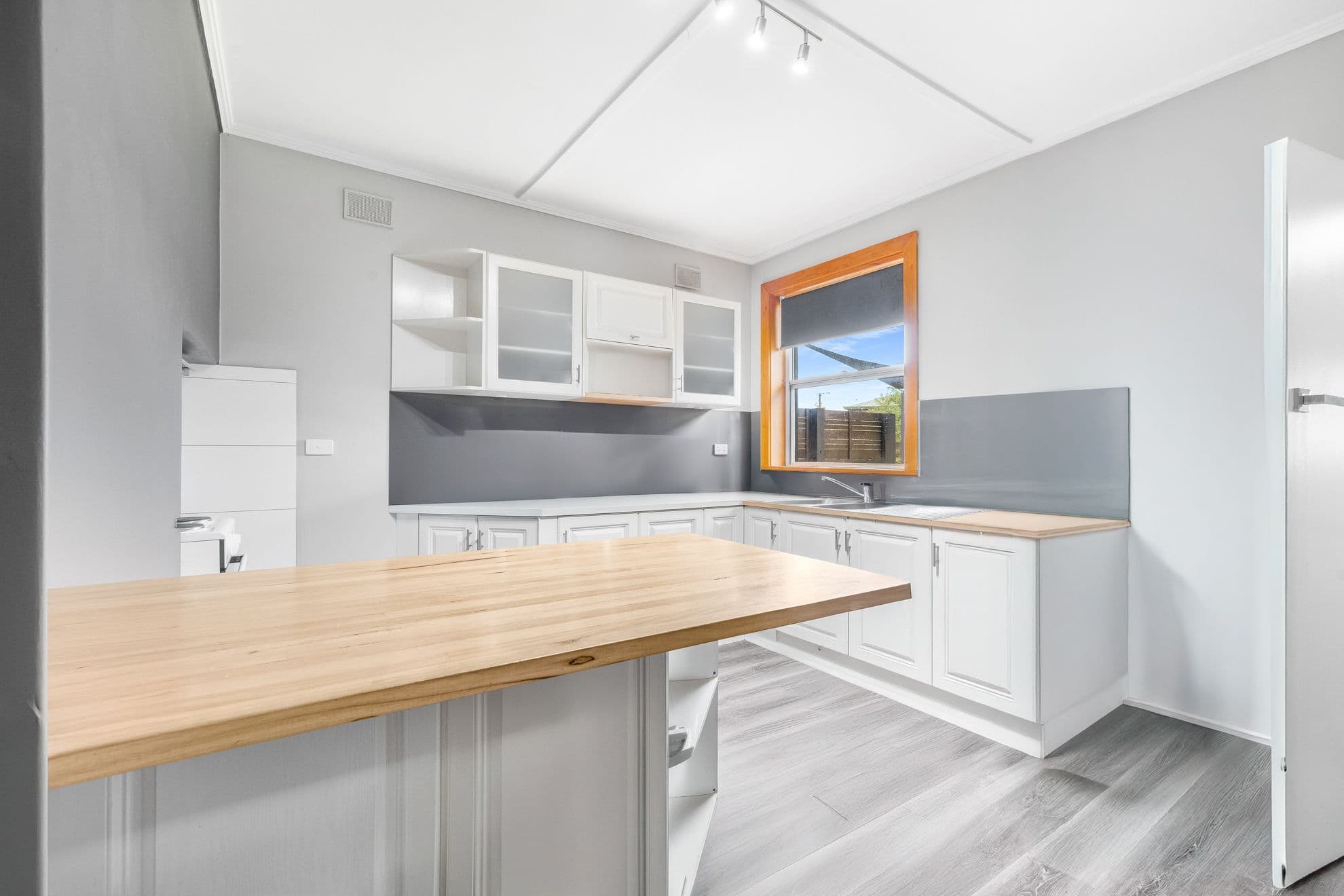 54 Portland Street, Penola SA 5277, Penola - Thumbnail 3