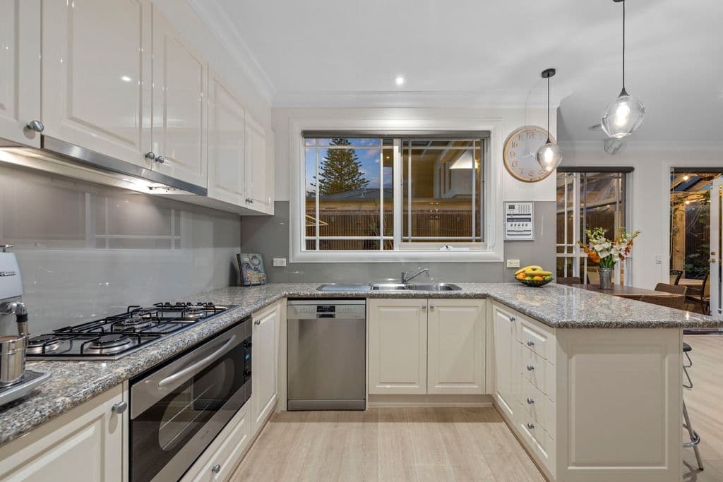 36 Reid Street, Beaumaris VIC 3193, Beaumaris - Thumbnail 2