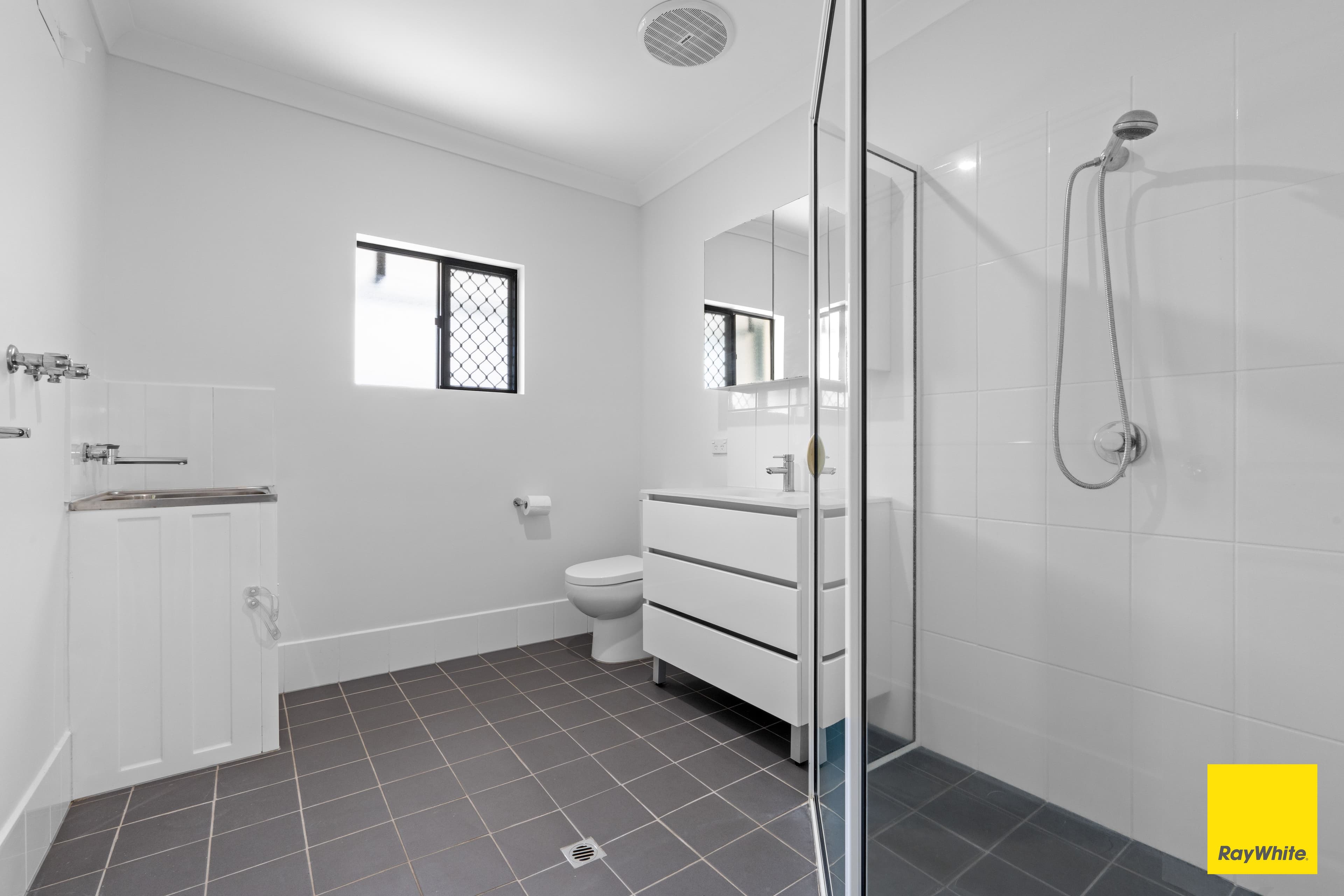 3-9 Stratford Parade, Stratford QLD 4870, Stratford - Thumbnail 5