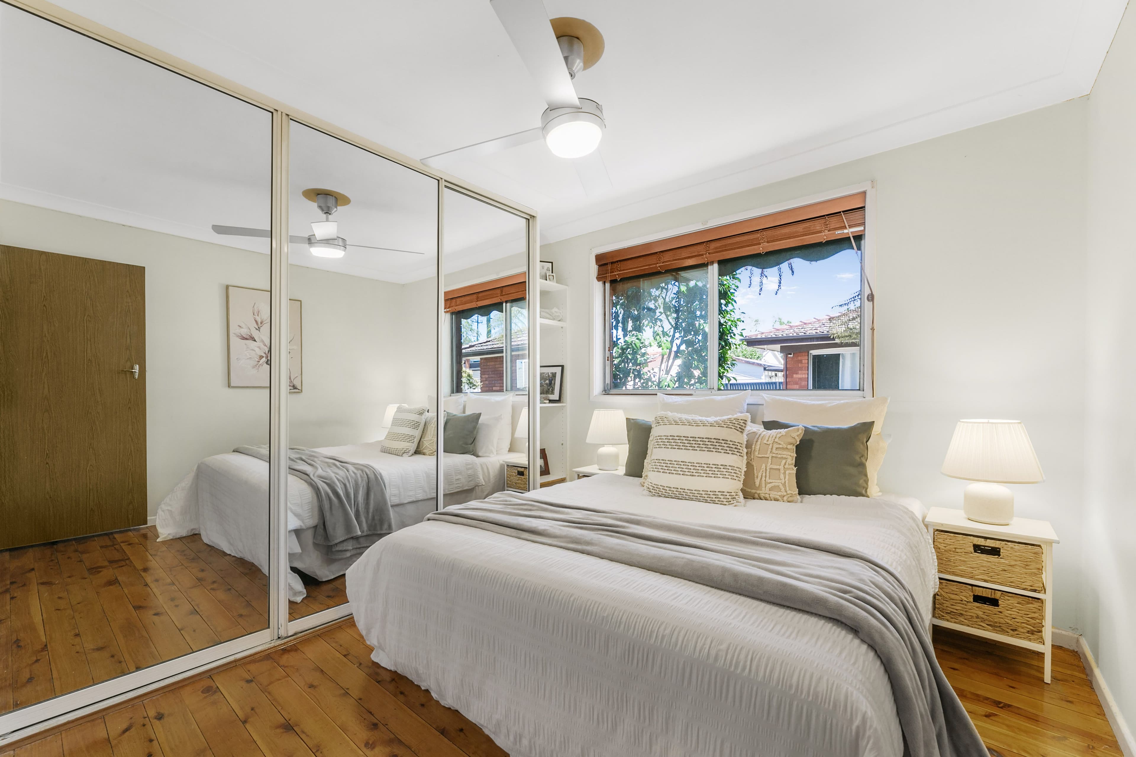 6 Tucabia Avenue, Georges Hall NSW 2198, Georges Hall - Thumbnail 7