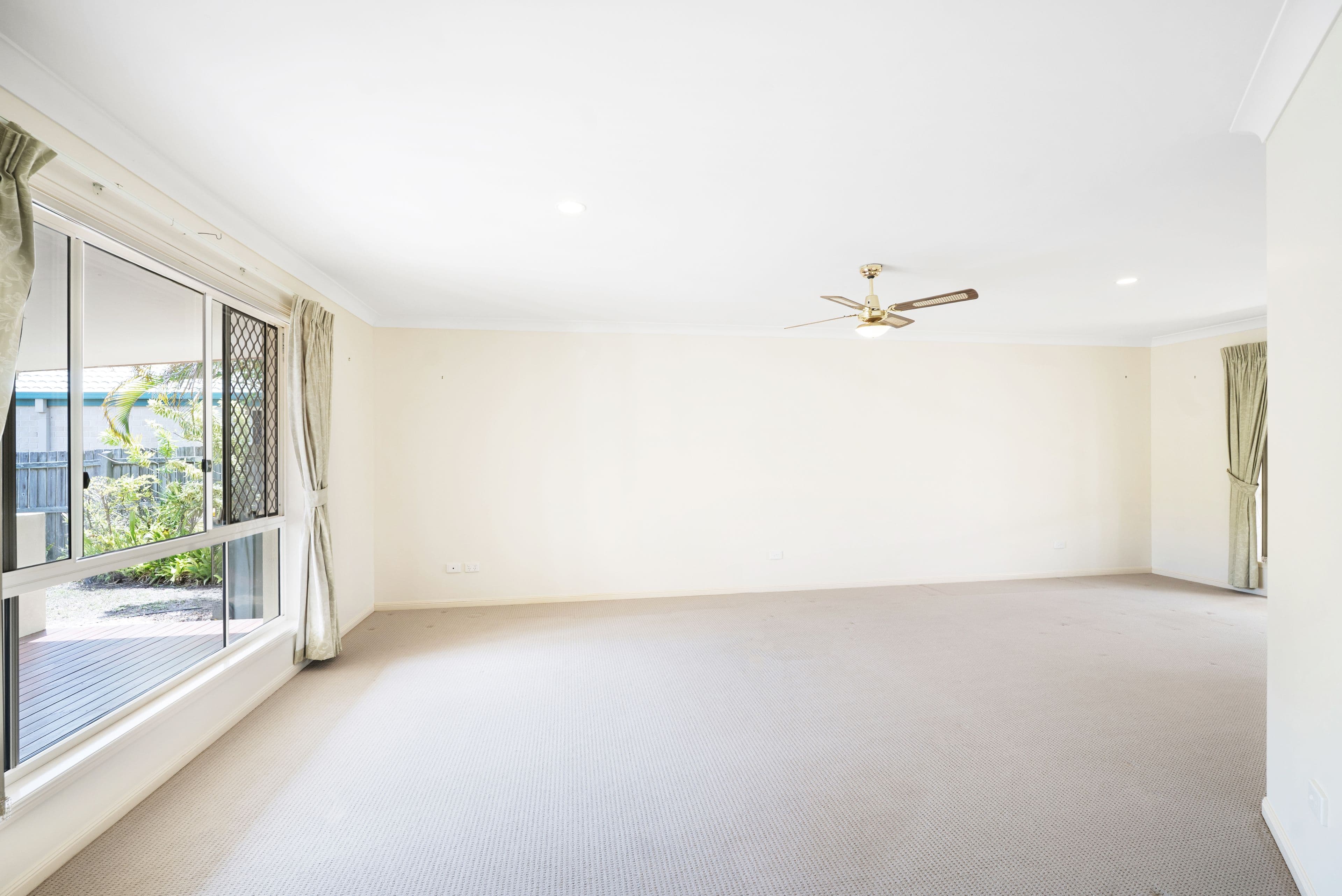 192 Endeavour Drive, Banksia Beach QLD 4507, Banksia Beach - Thumbnail 7