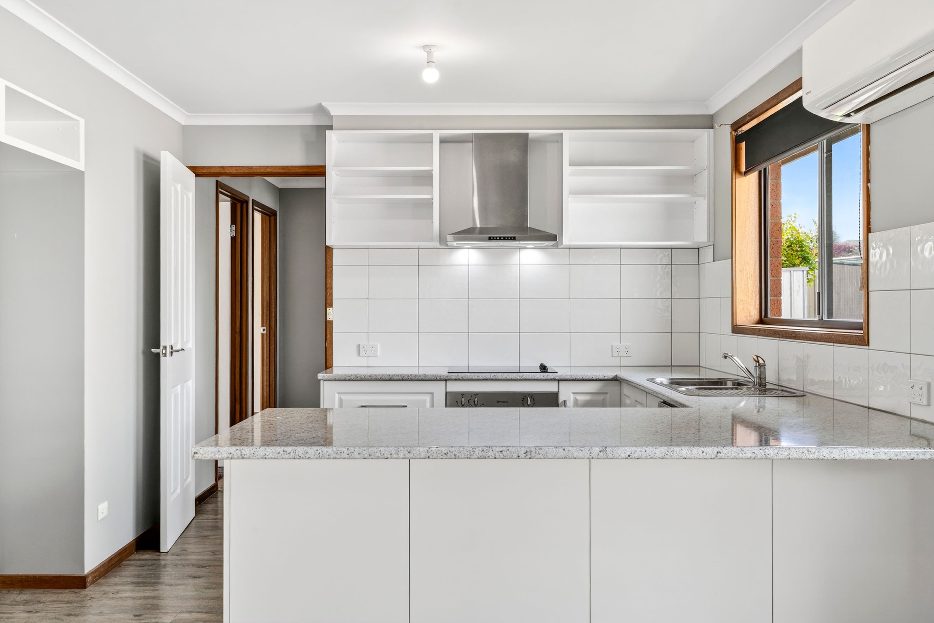 28 Hewitt Street, Colac VIC 3250, Colac - Thumbnail 3